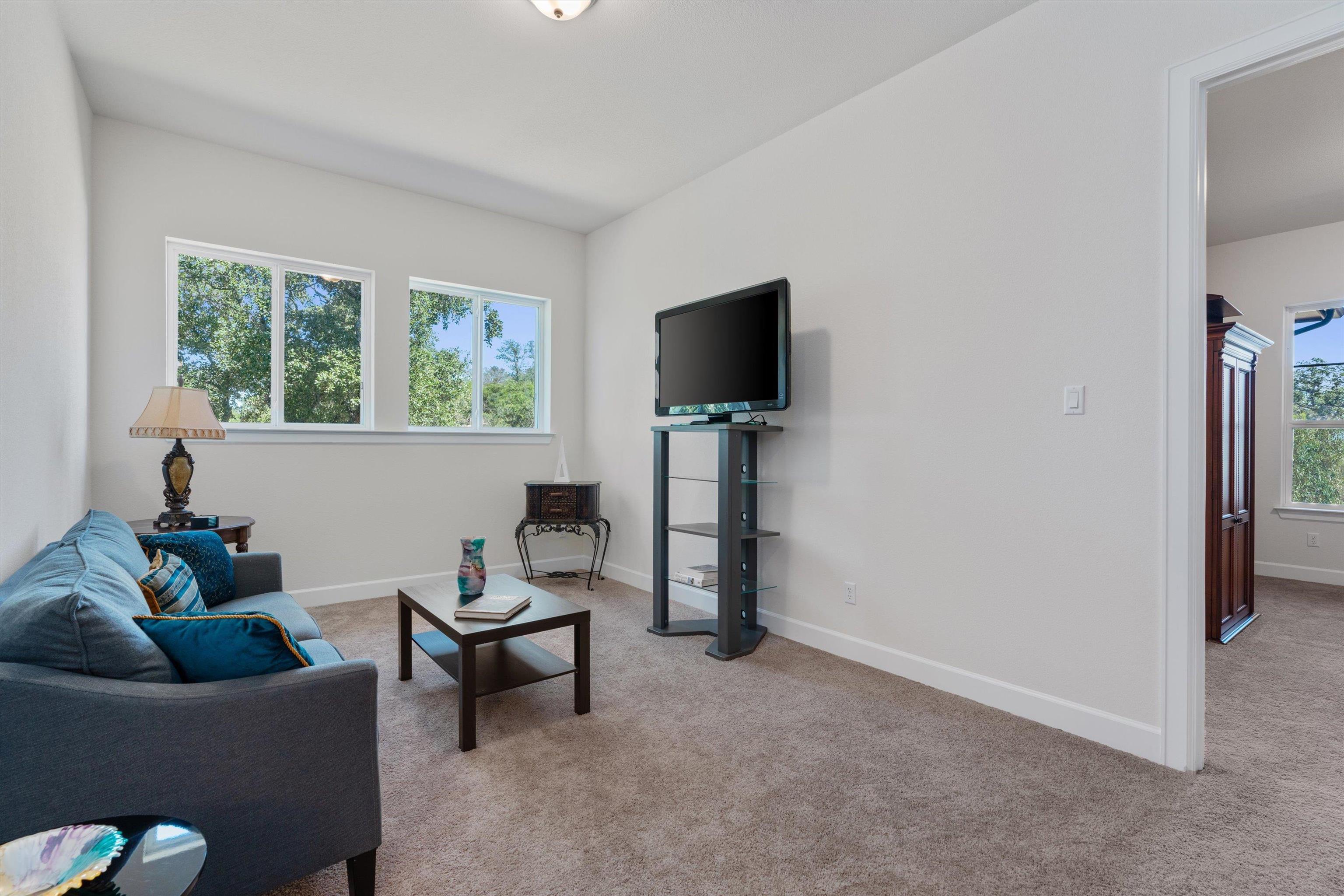 235 Chestnut Xing