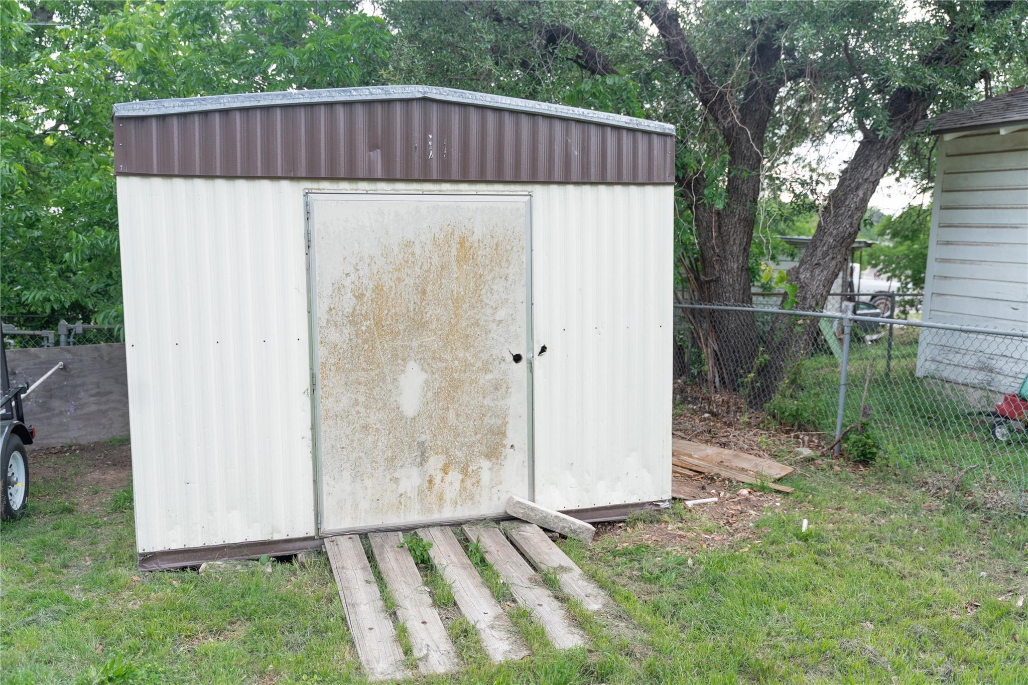 1120 Nix RD