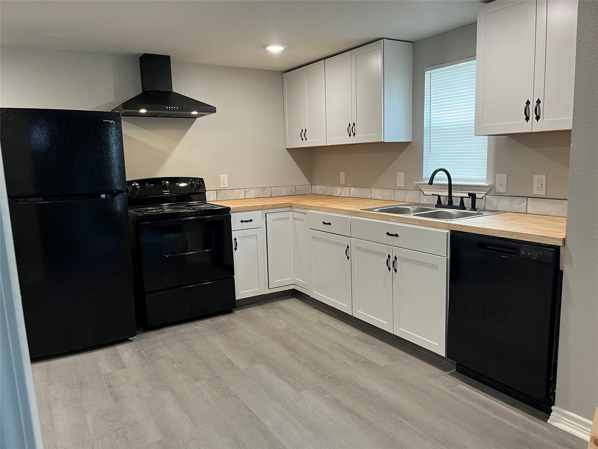304 S Walnut ST # C Unit: A, B, & C