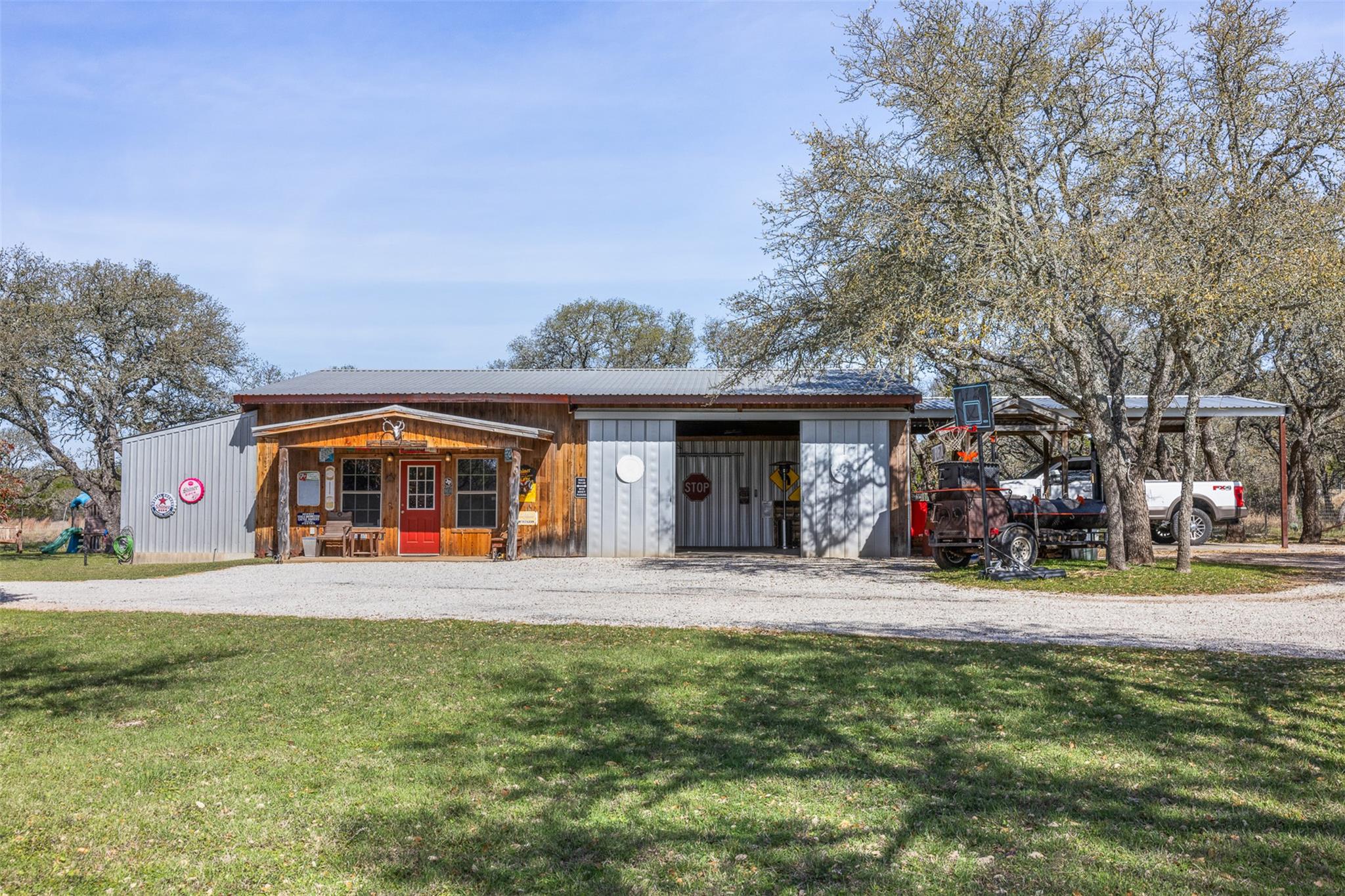 8901 County Road 108