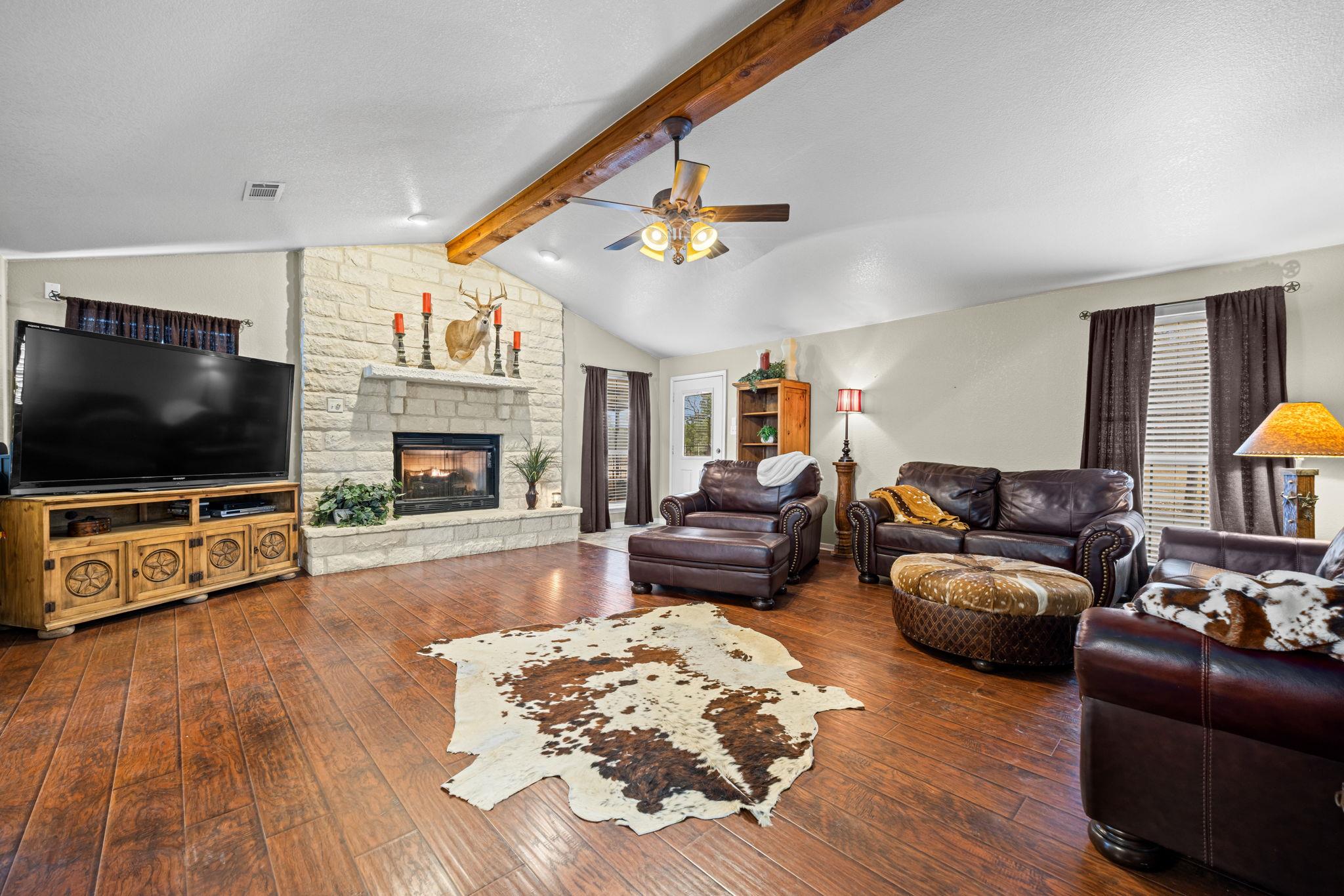 207 County Road 4492