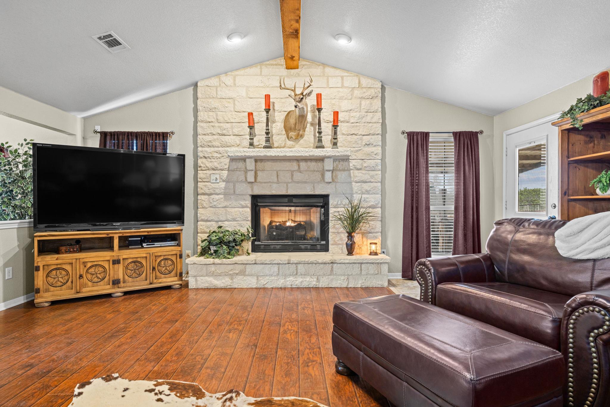 207 County Road 4492