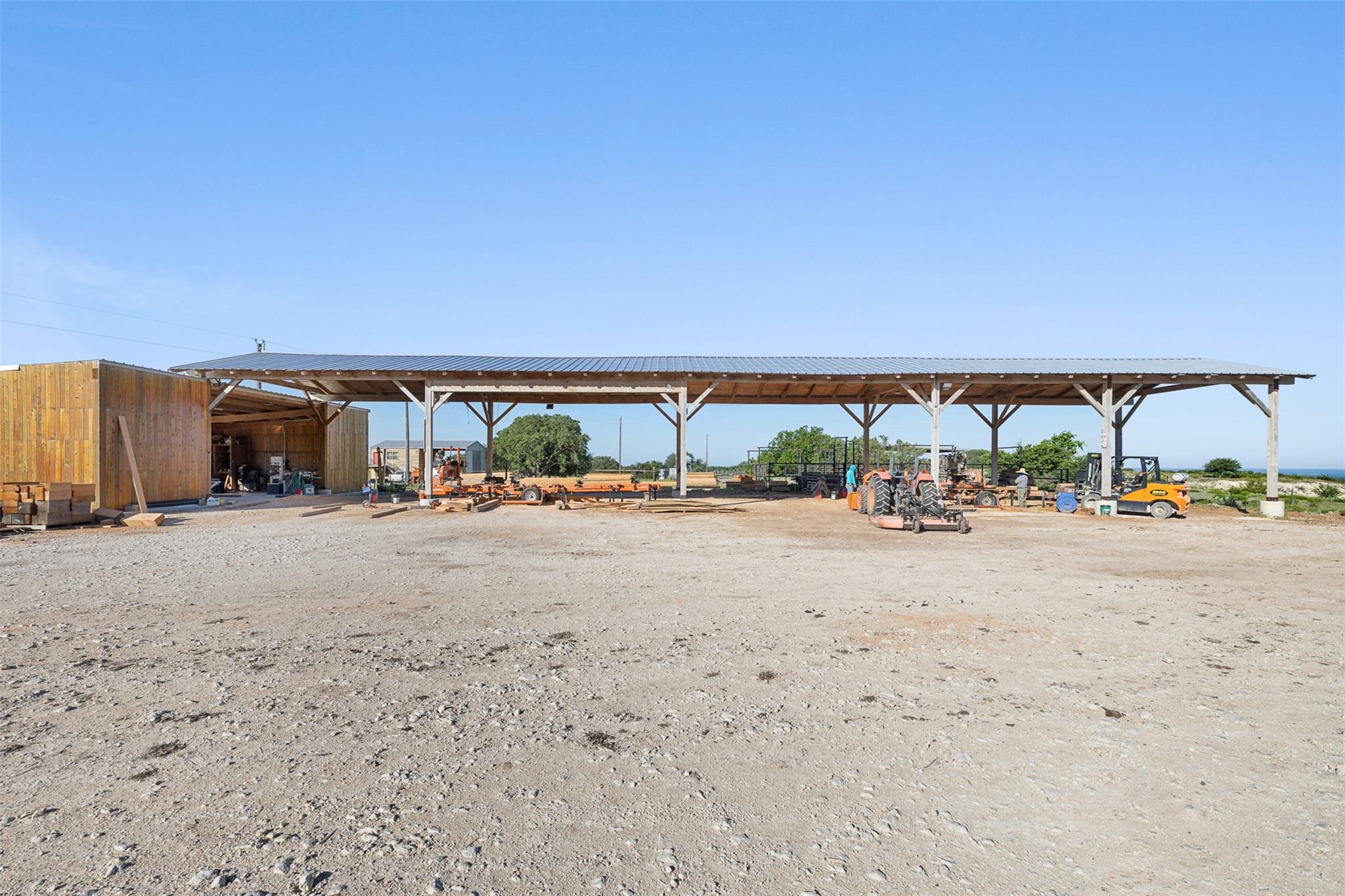 1081 County Road 1320
