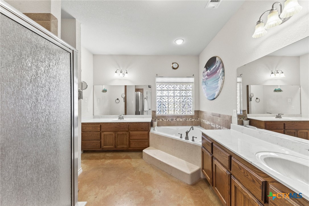 223 Private Road 3449