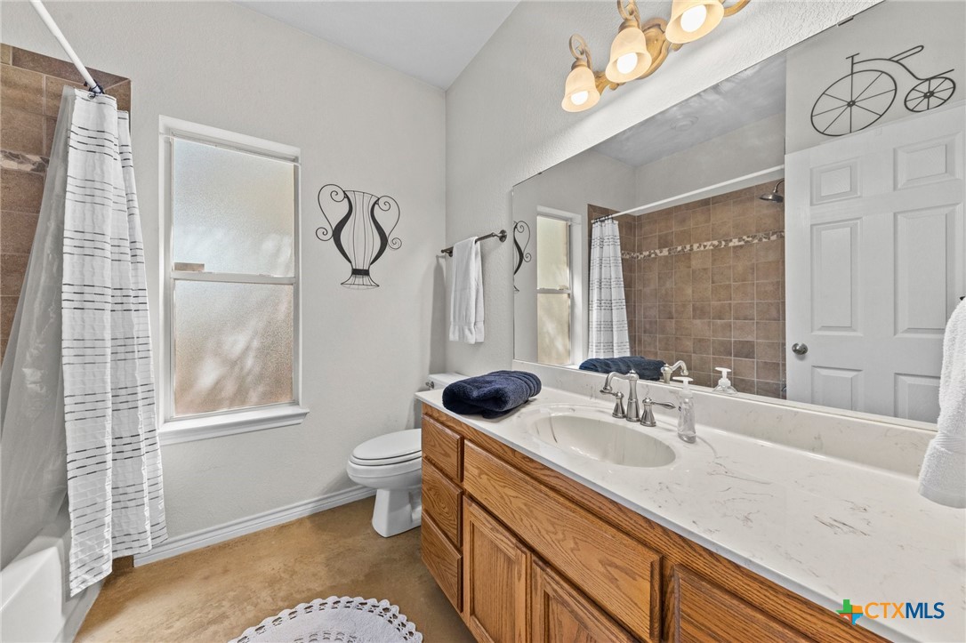 223 Private Road 3449