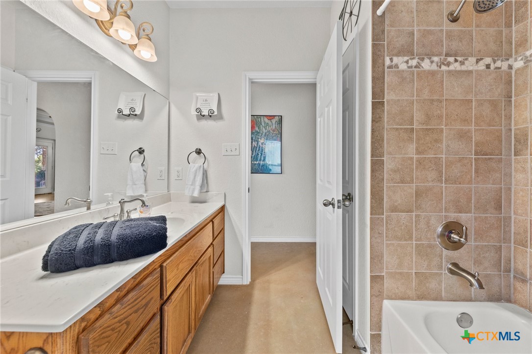 223 Private Road 3449