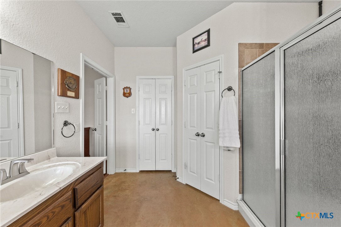 223 Private Road 3449