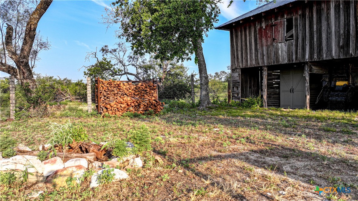 2562 County Road 2315