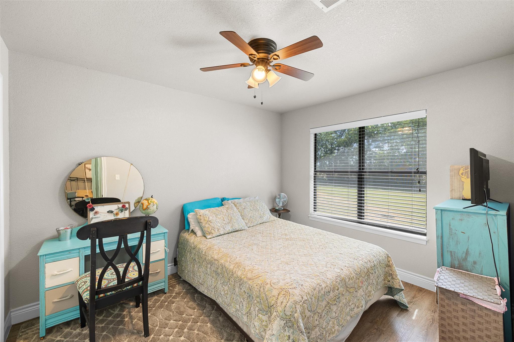 2185 FM 184