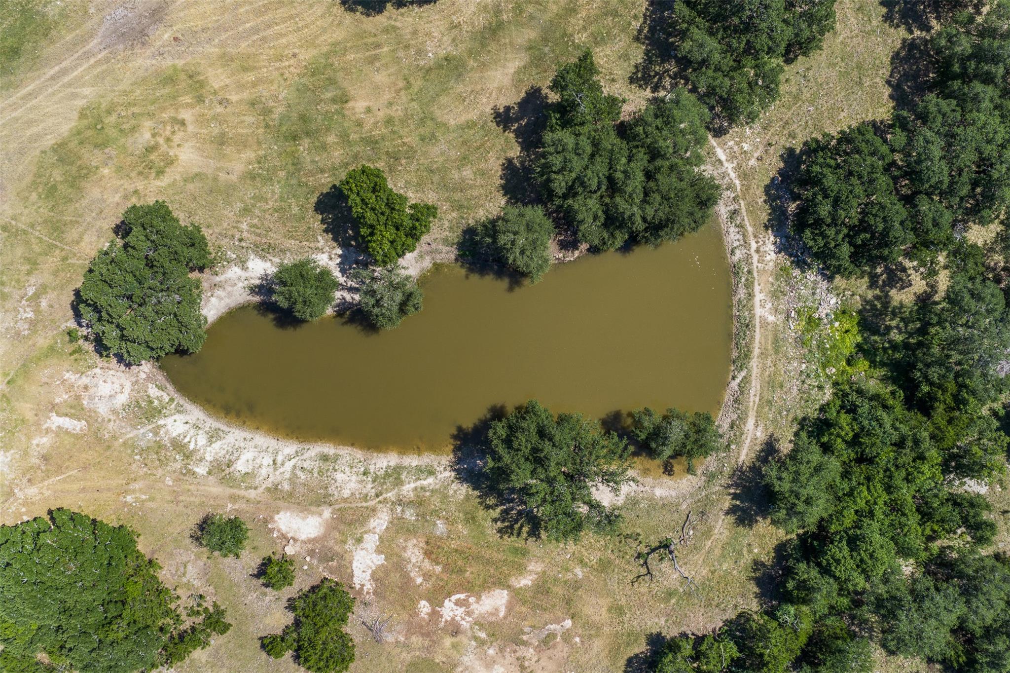2185 FM 184
