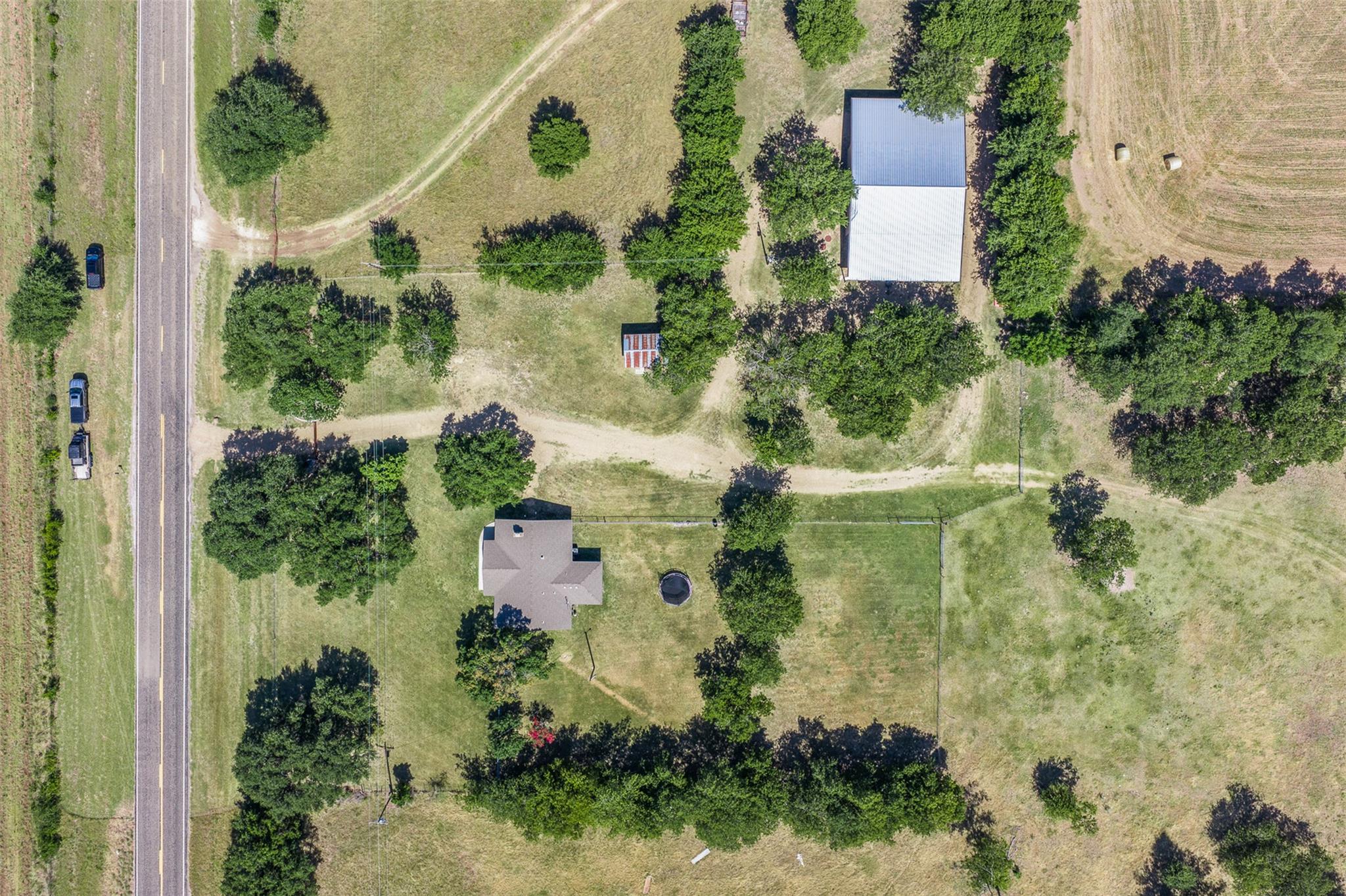 2185 FM 184