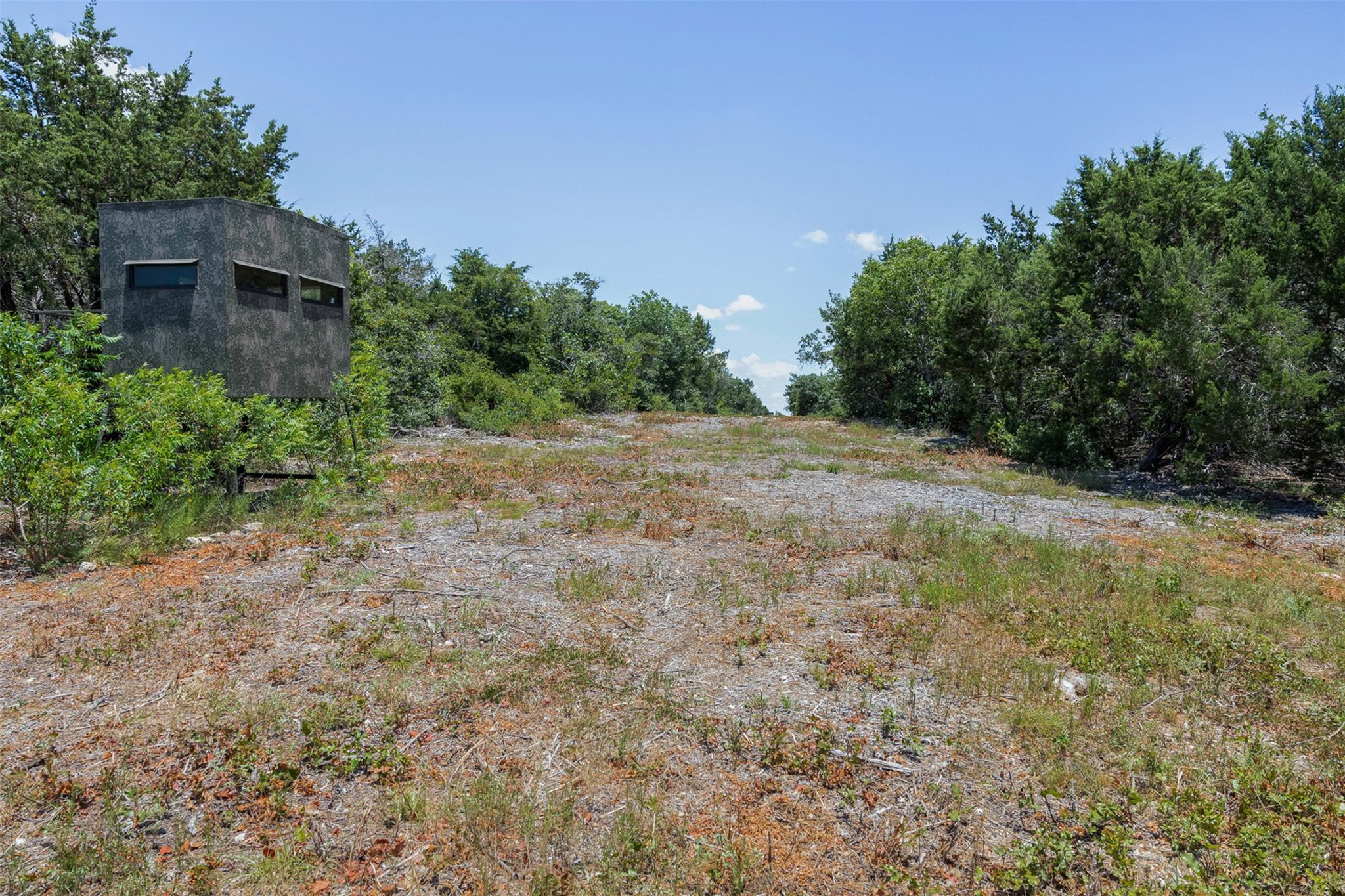 2185 FM 184