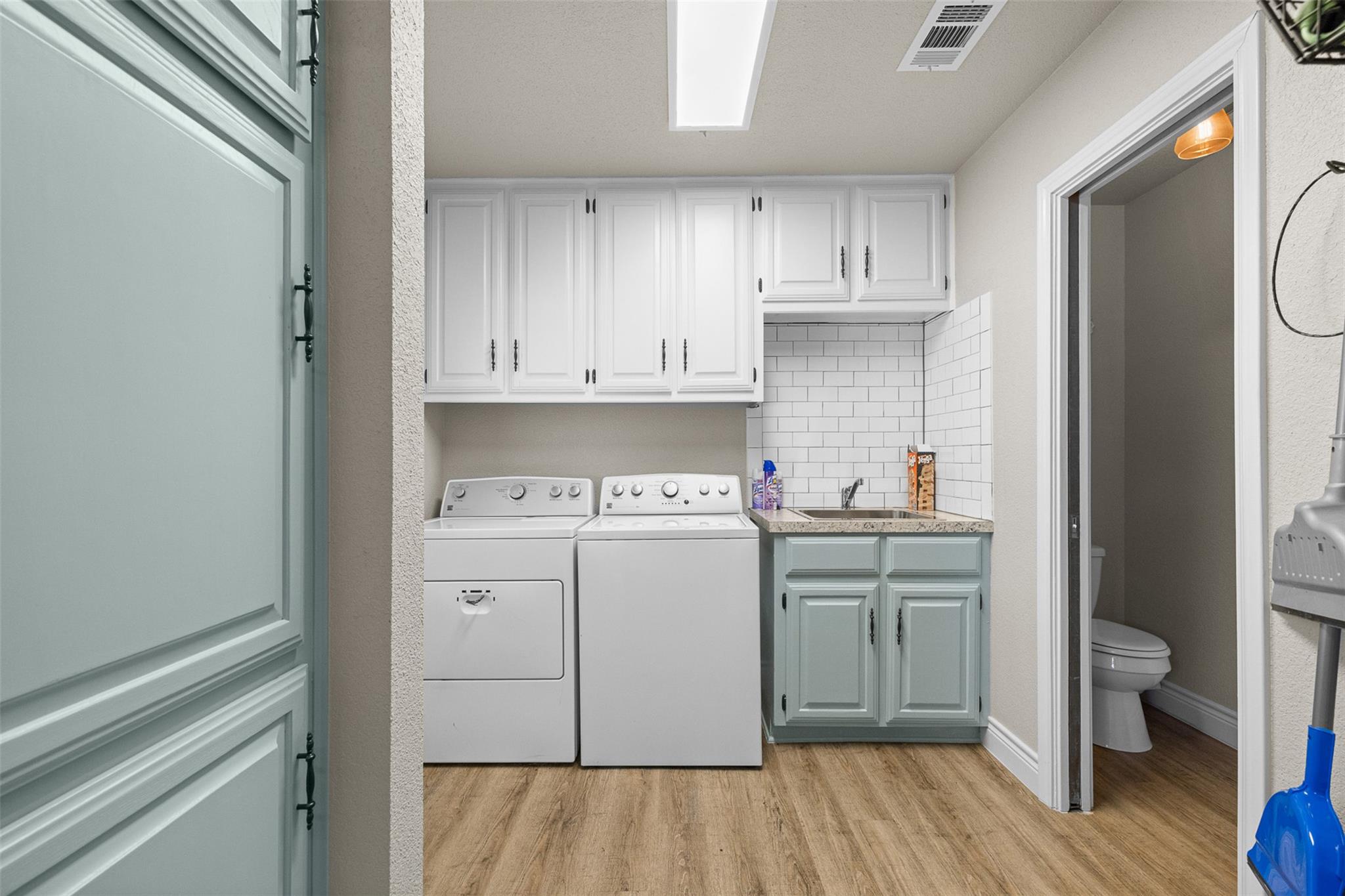 2185 FM 184