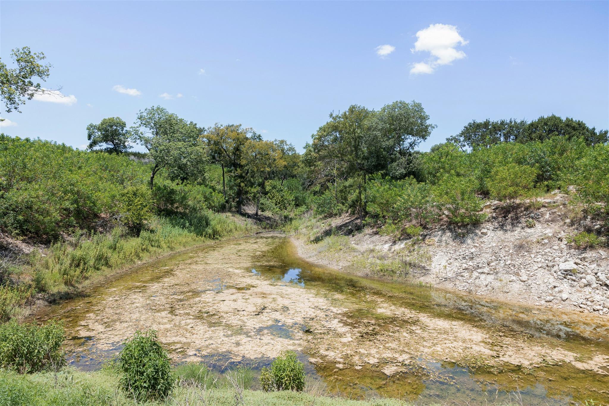 2185 FM 184