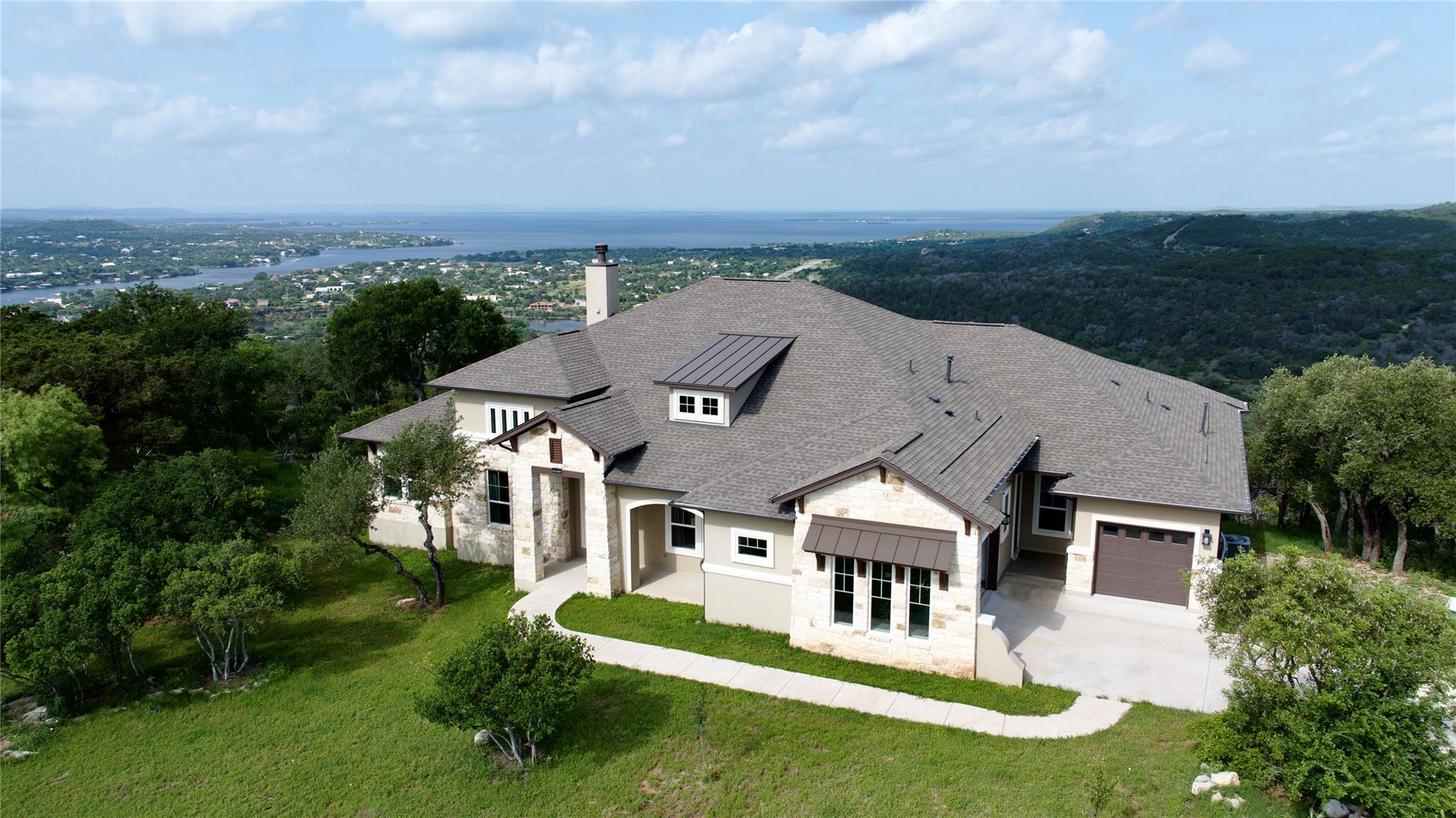 235 Chestnut XING