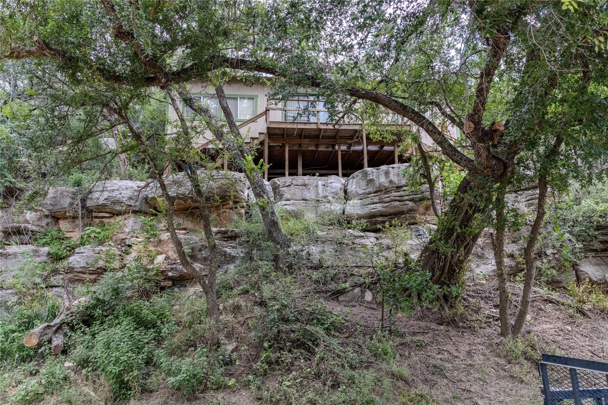 2212 N River RD