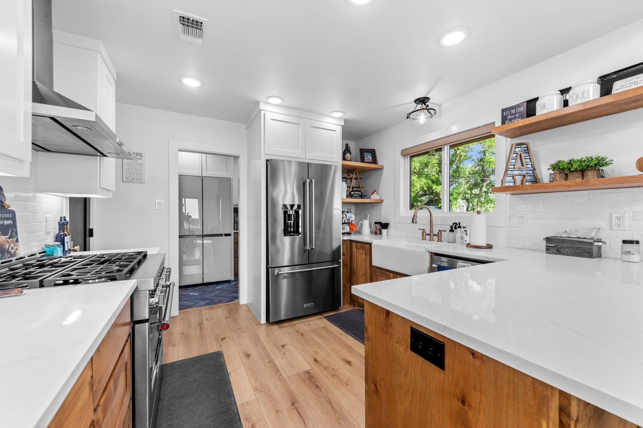 1800 Diamond Ridge DR