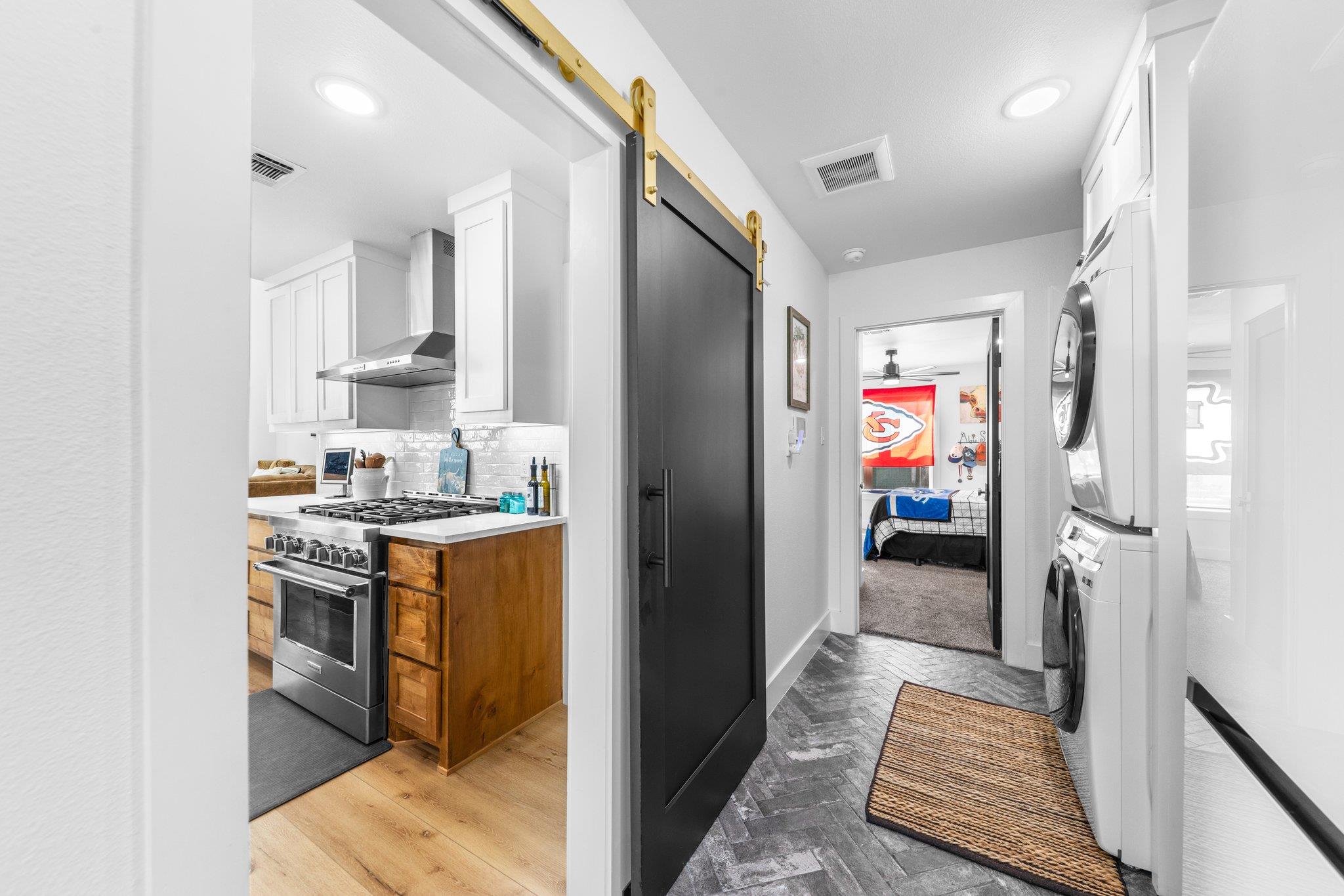 1800 Diamond Ridge DR