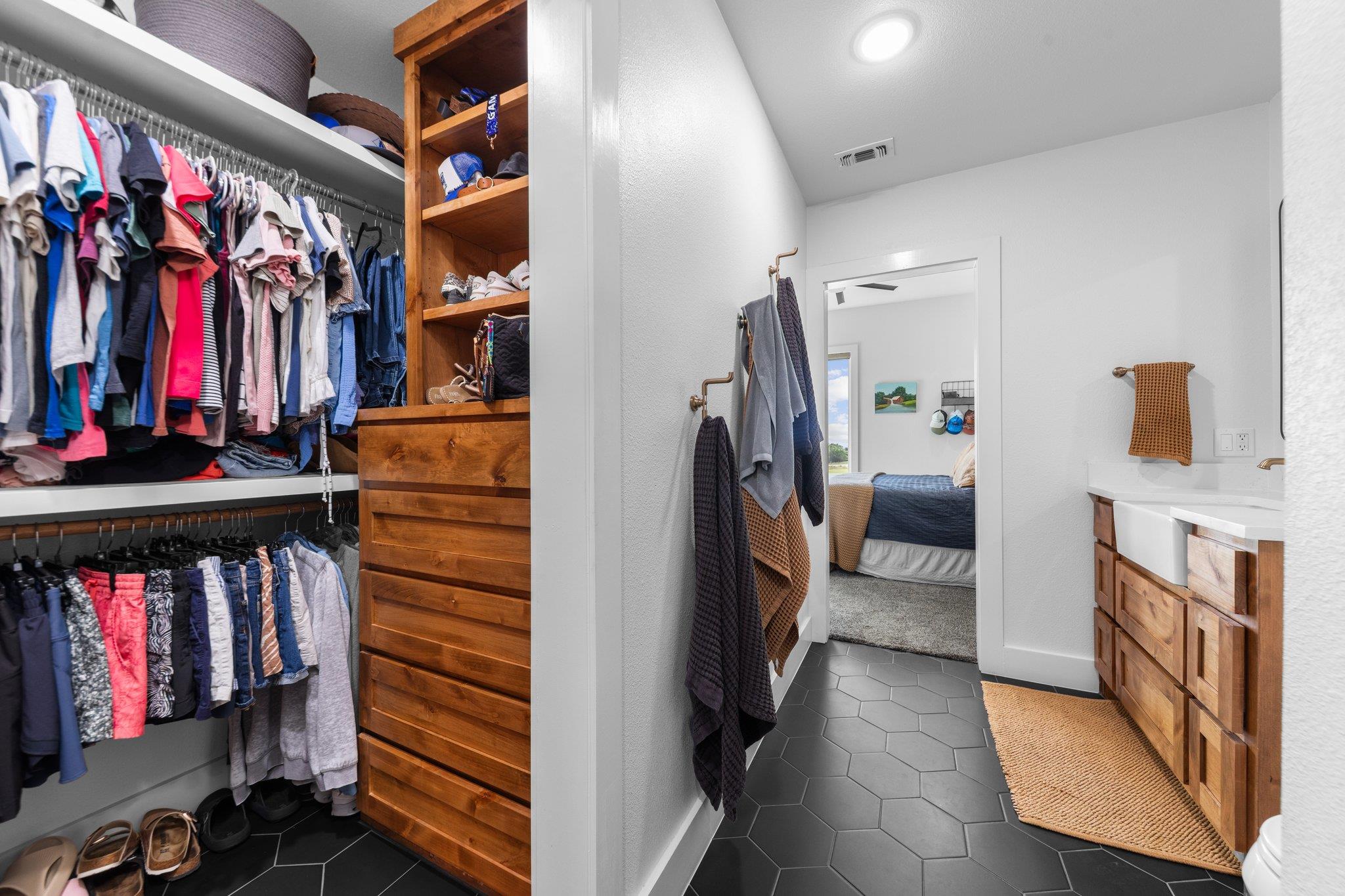 1800 Diamond Ridge DR