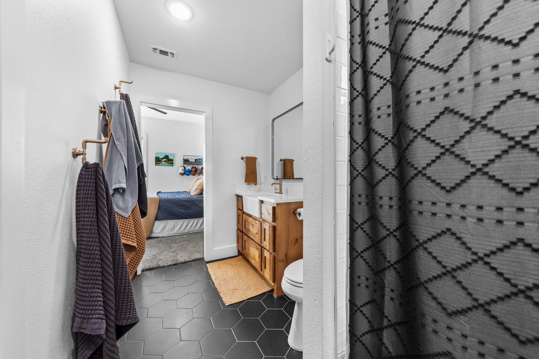 1800 Diamond Ridge DR