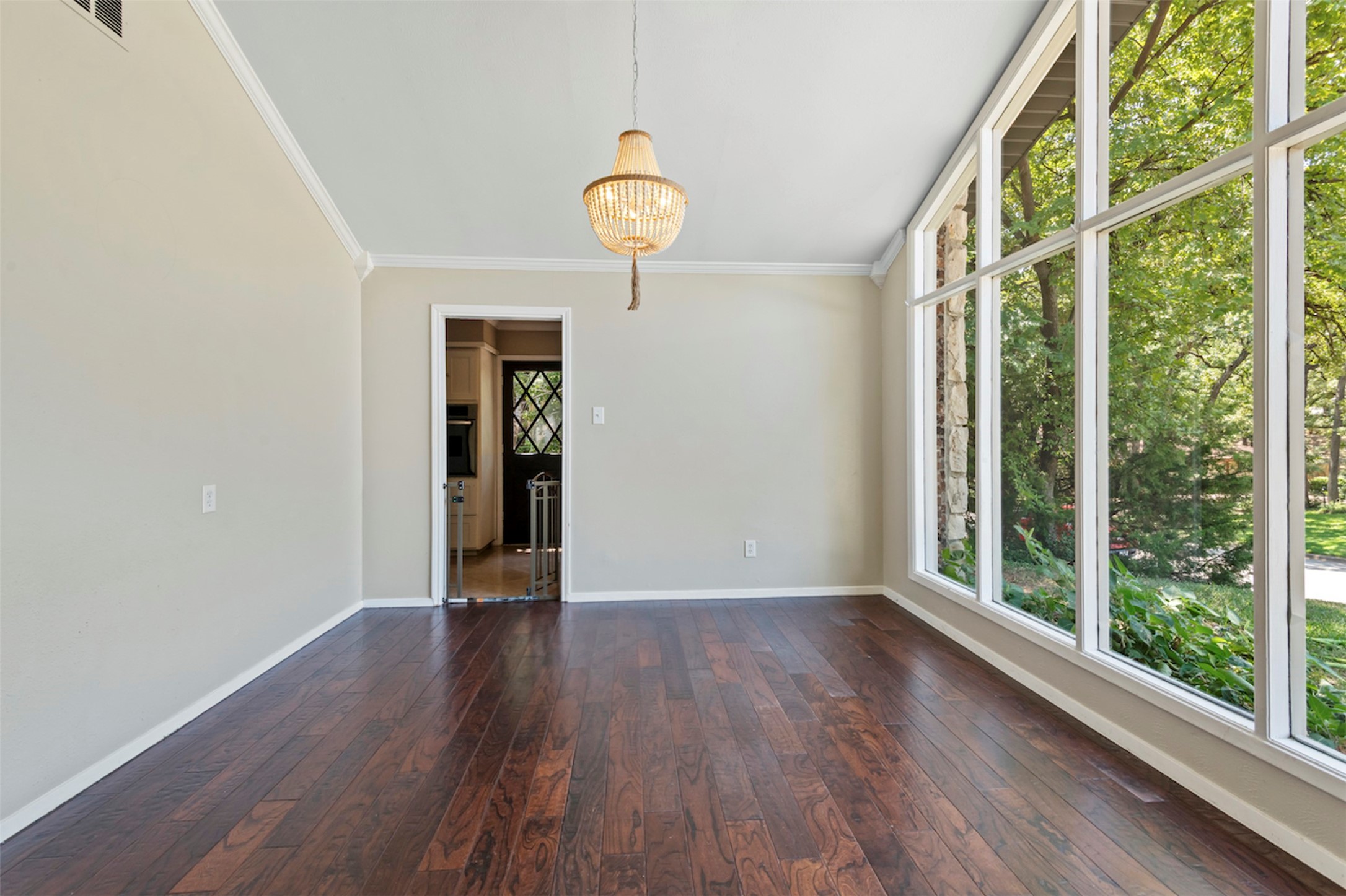 1403 Cliffwood Road
