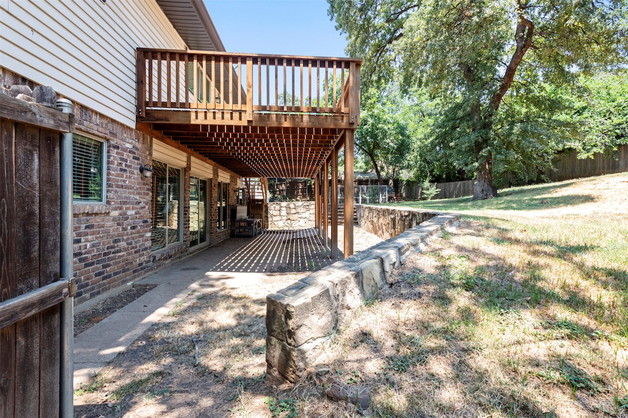 1403 Cliffwood Road