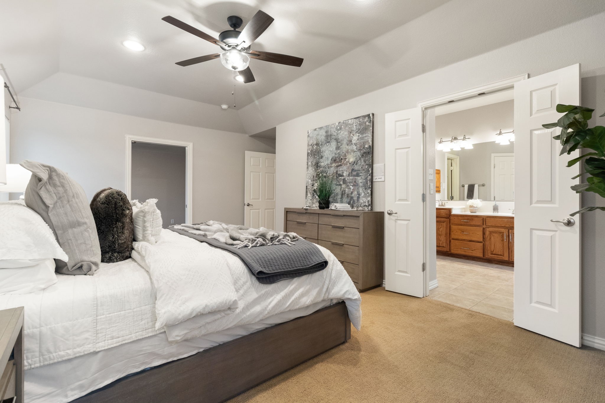 8516 Sunset Cove Court