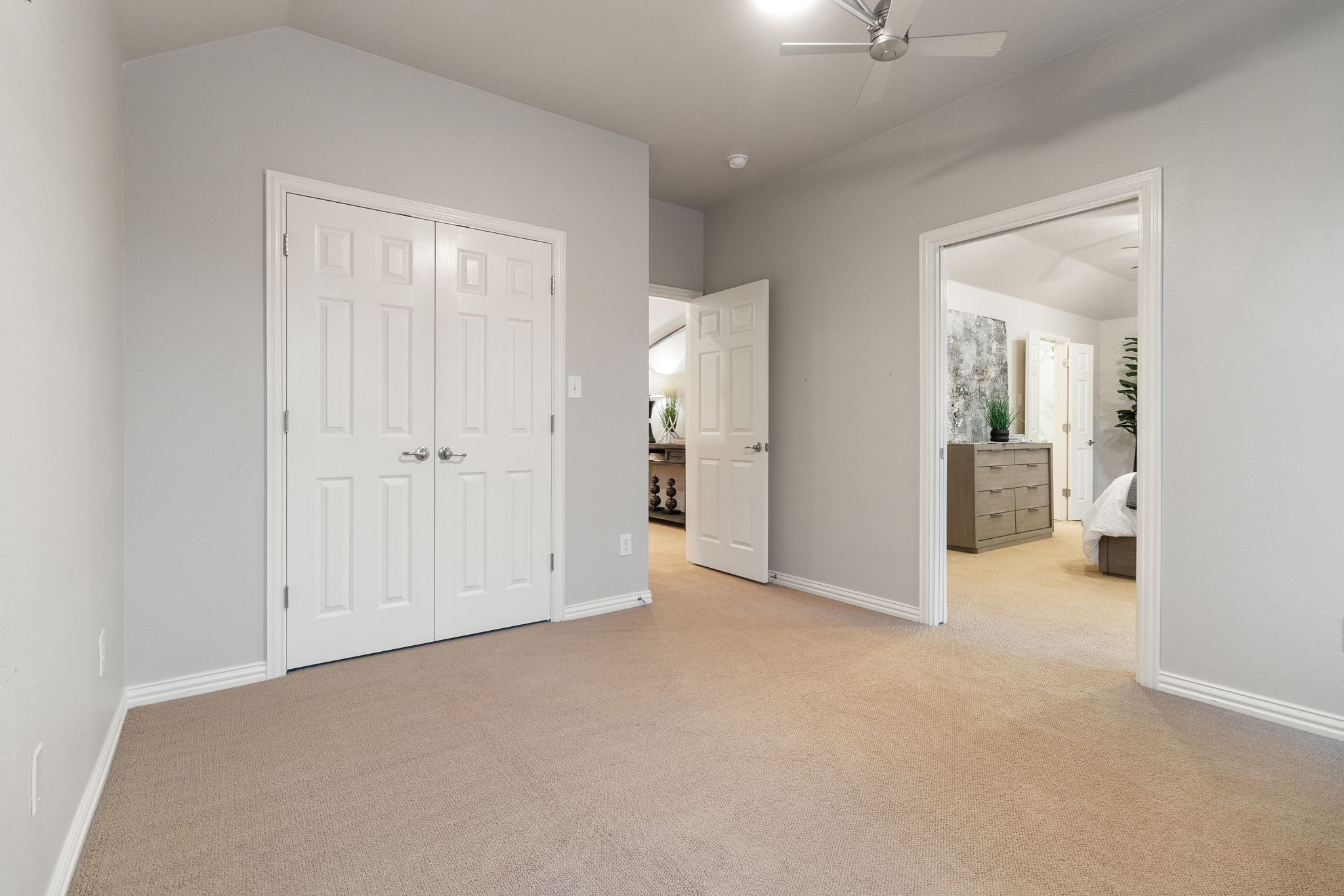 8516 Sunset Cove Court