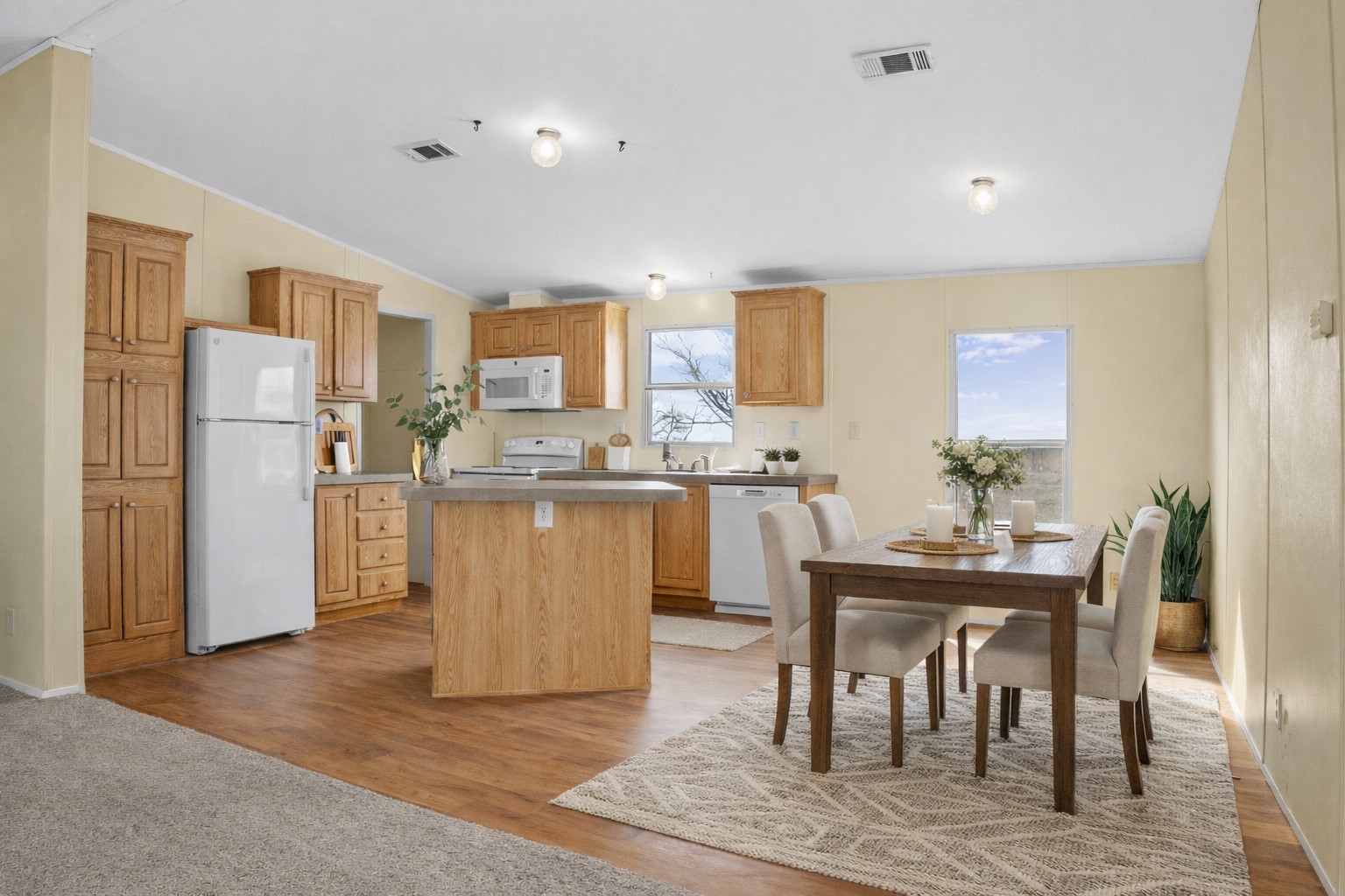 242 Private Road 4732