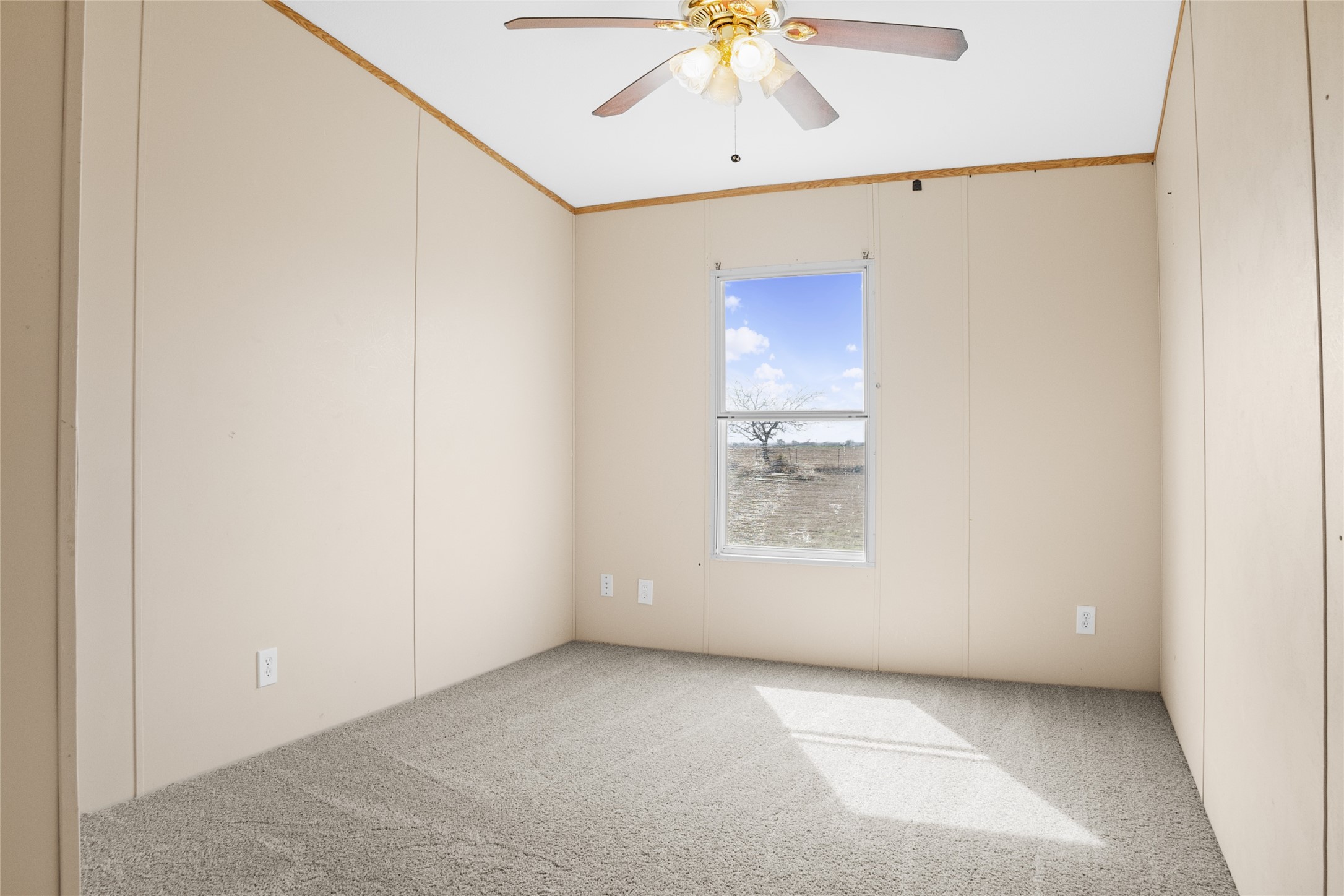 242 Private Road 4732