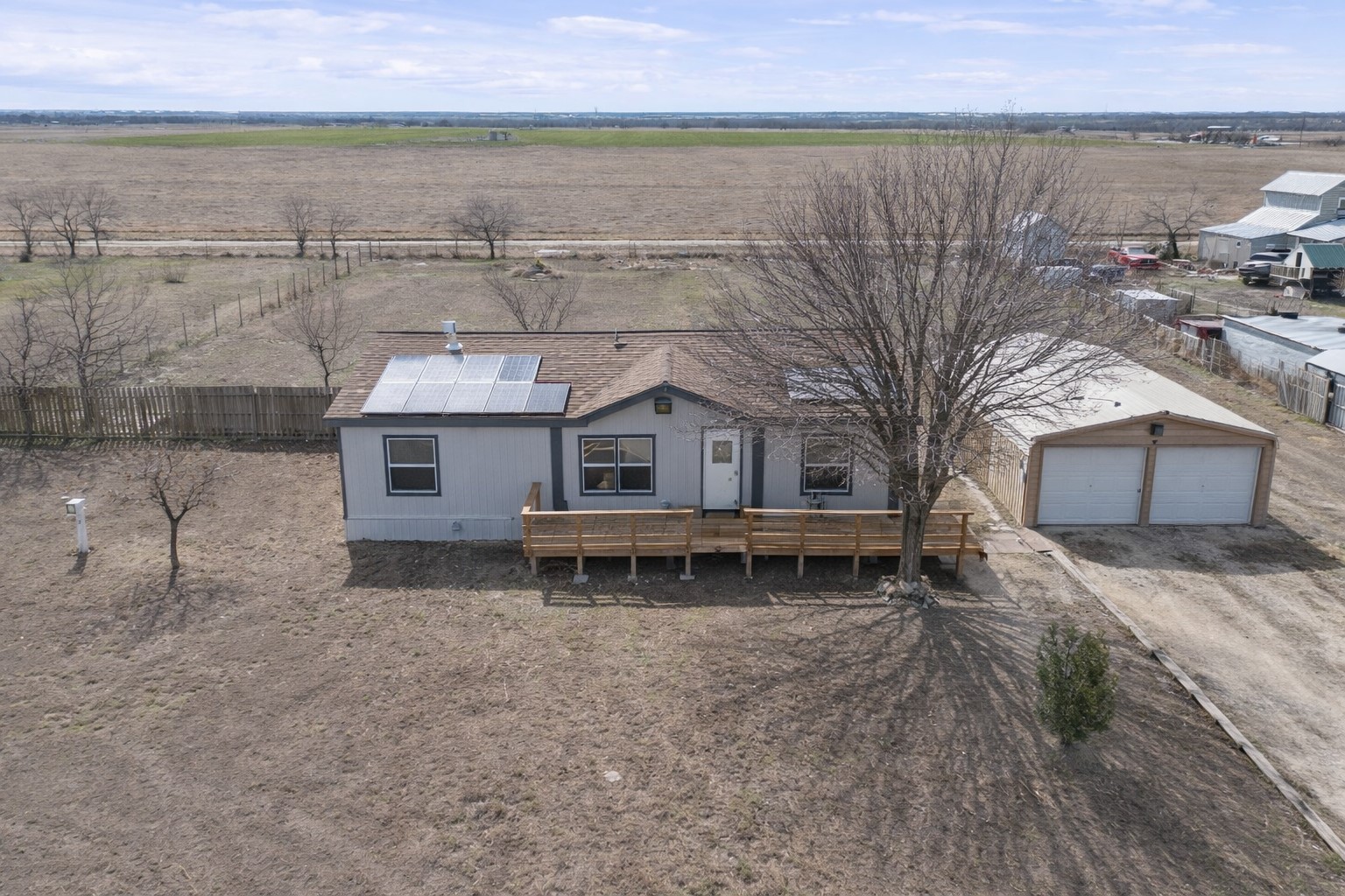 242 Private Road 4732