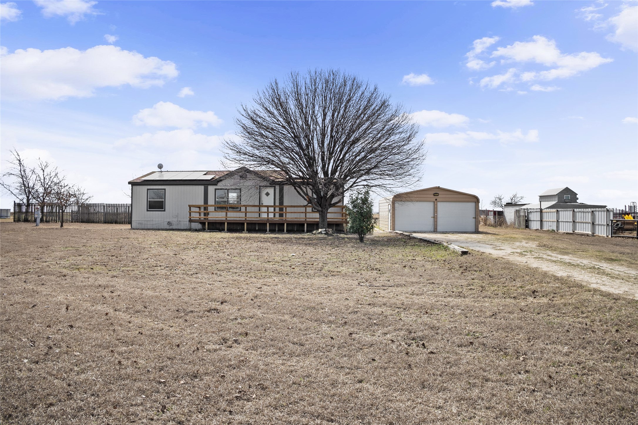242 Private Road 4732
