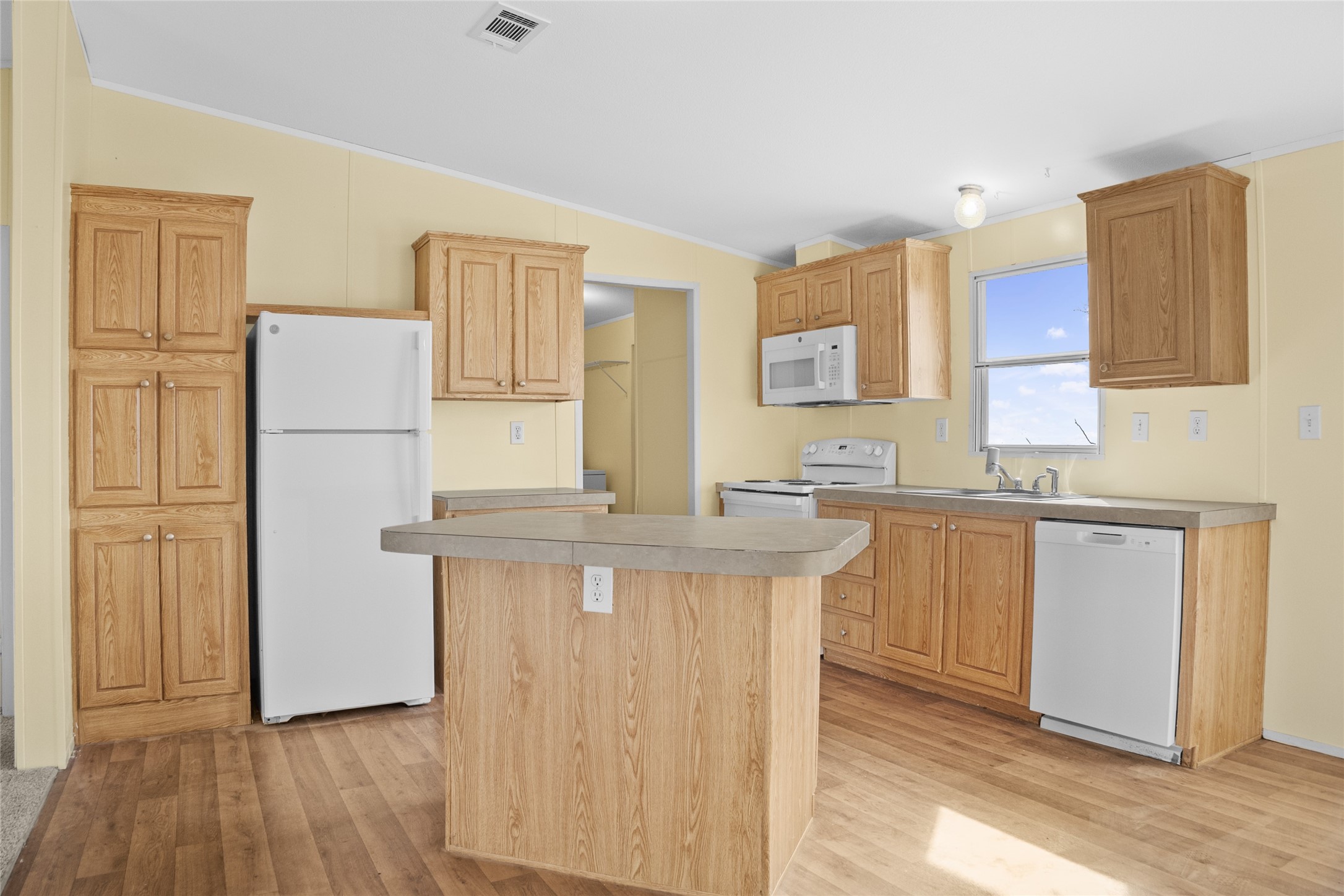 242 Private Road 4732