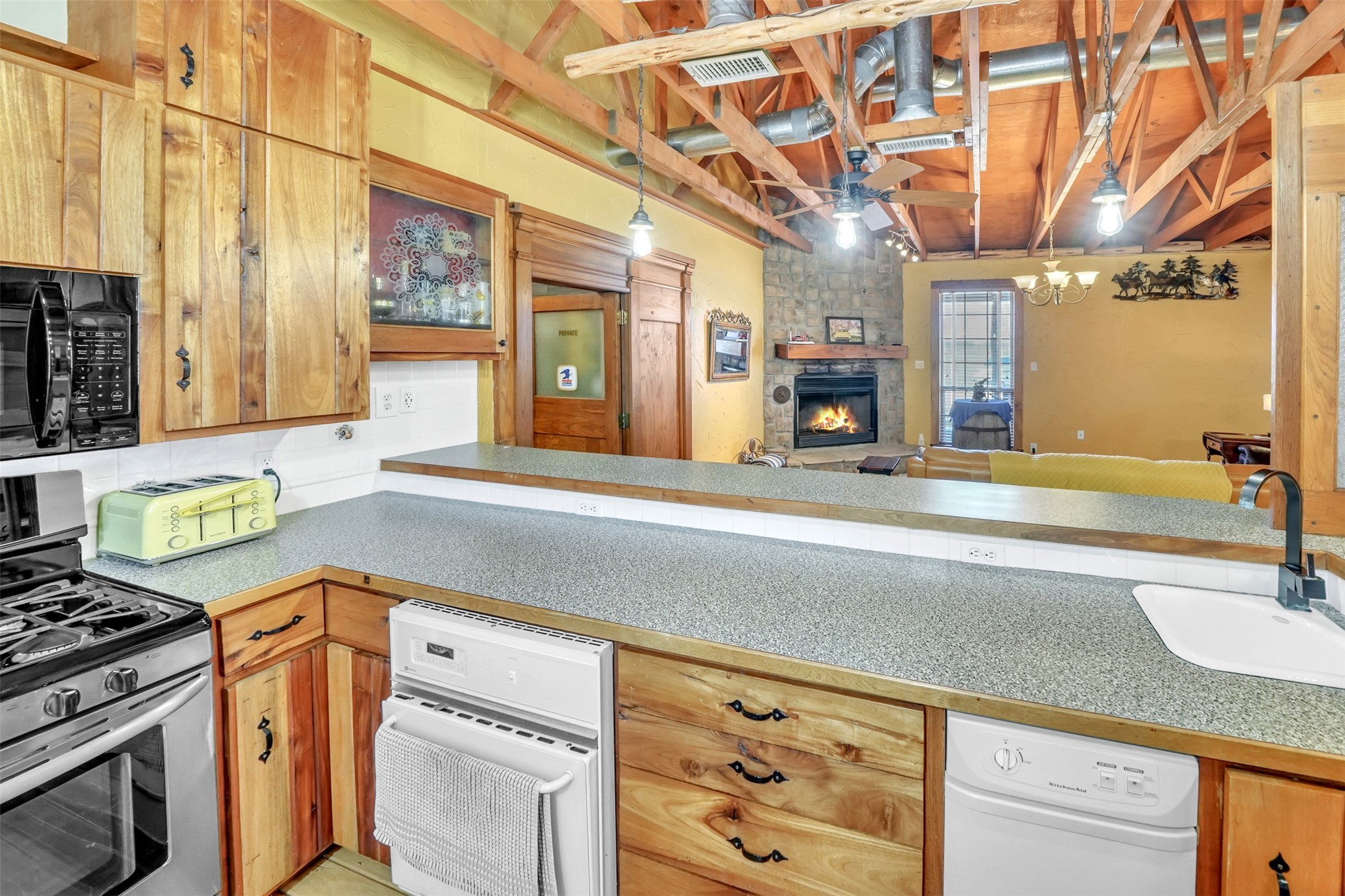 8840 State Highway 171