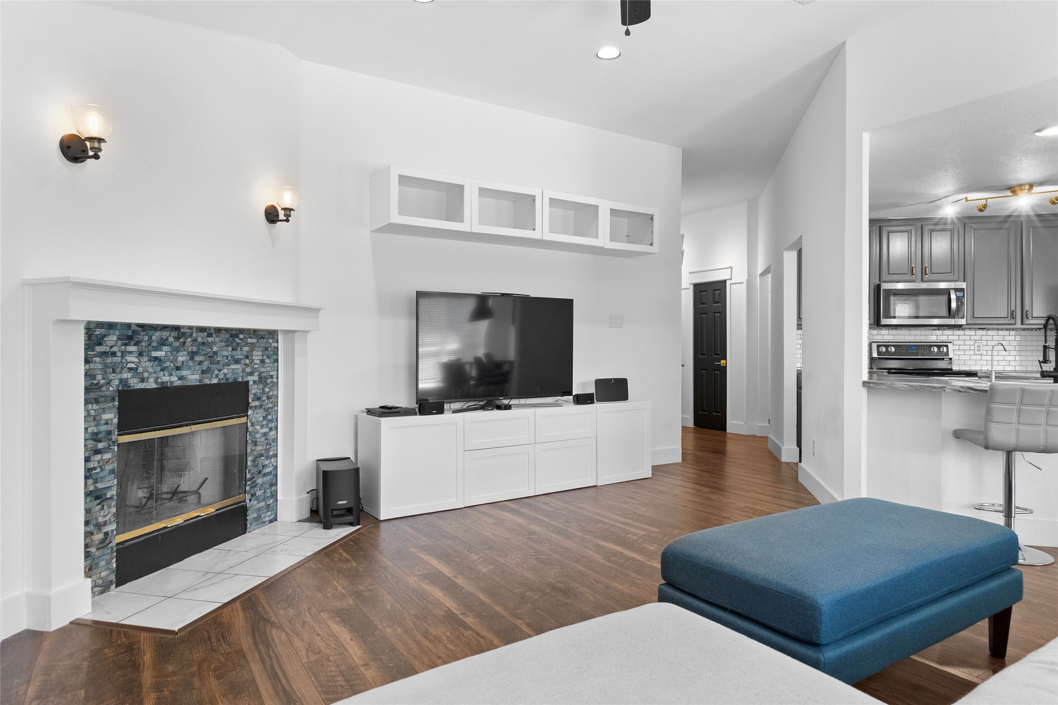5328 Mirage Drive