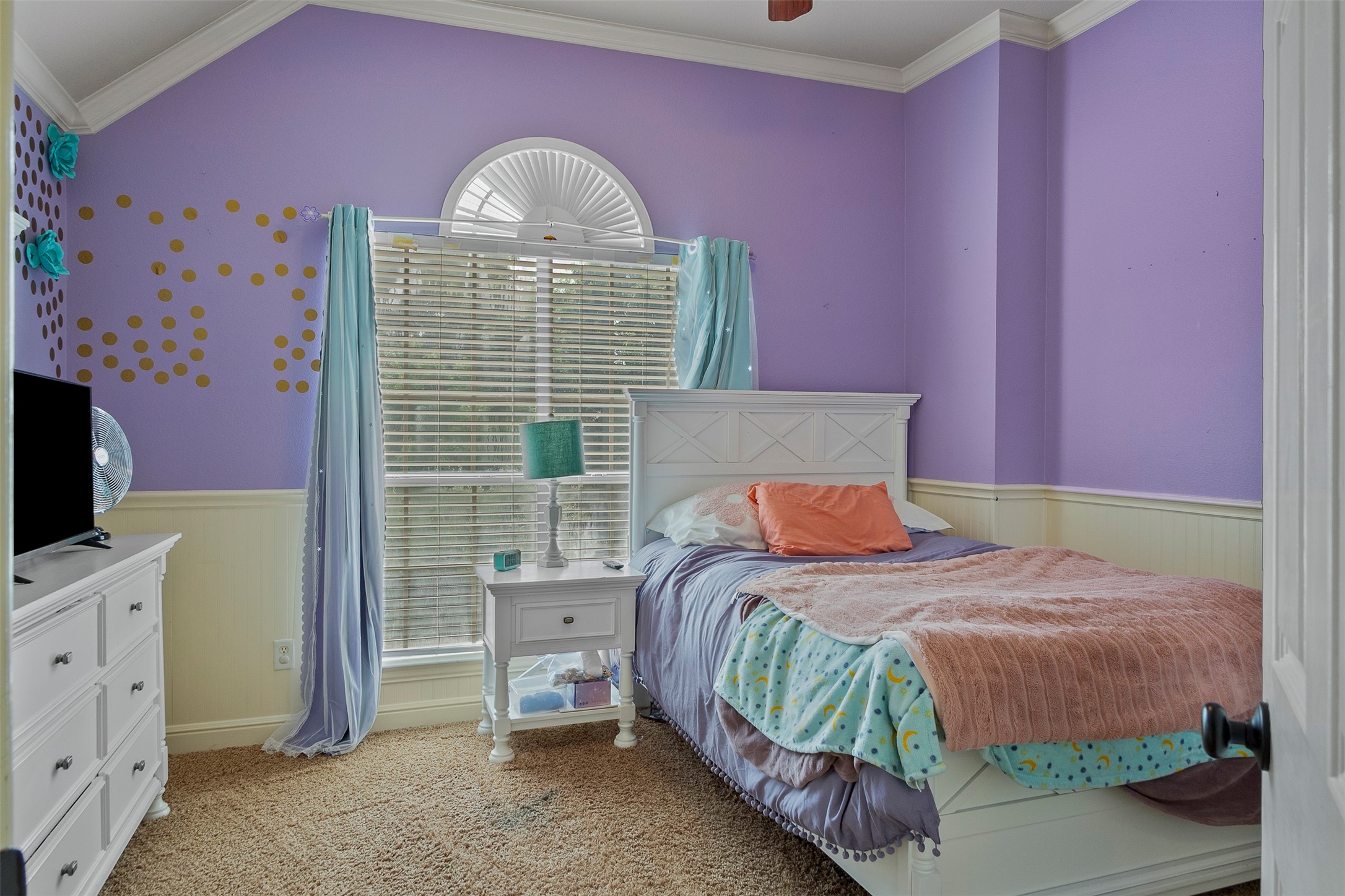1709 Rosebriar Lane