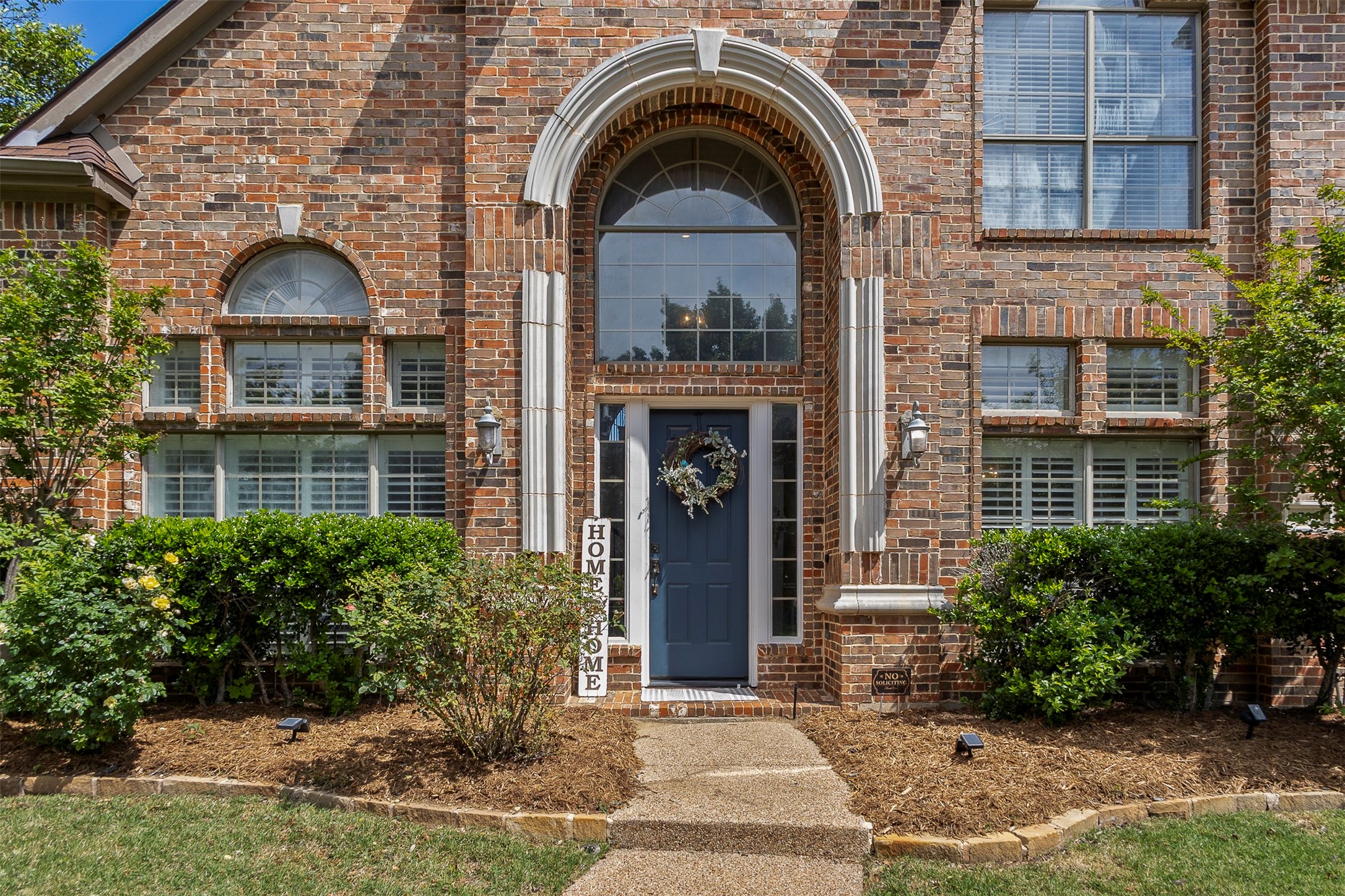 1709 Rosebriar Lane