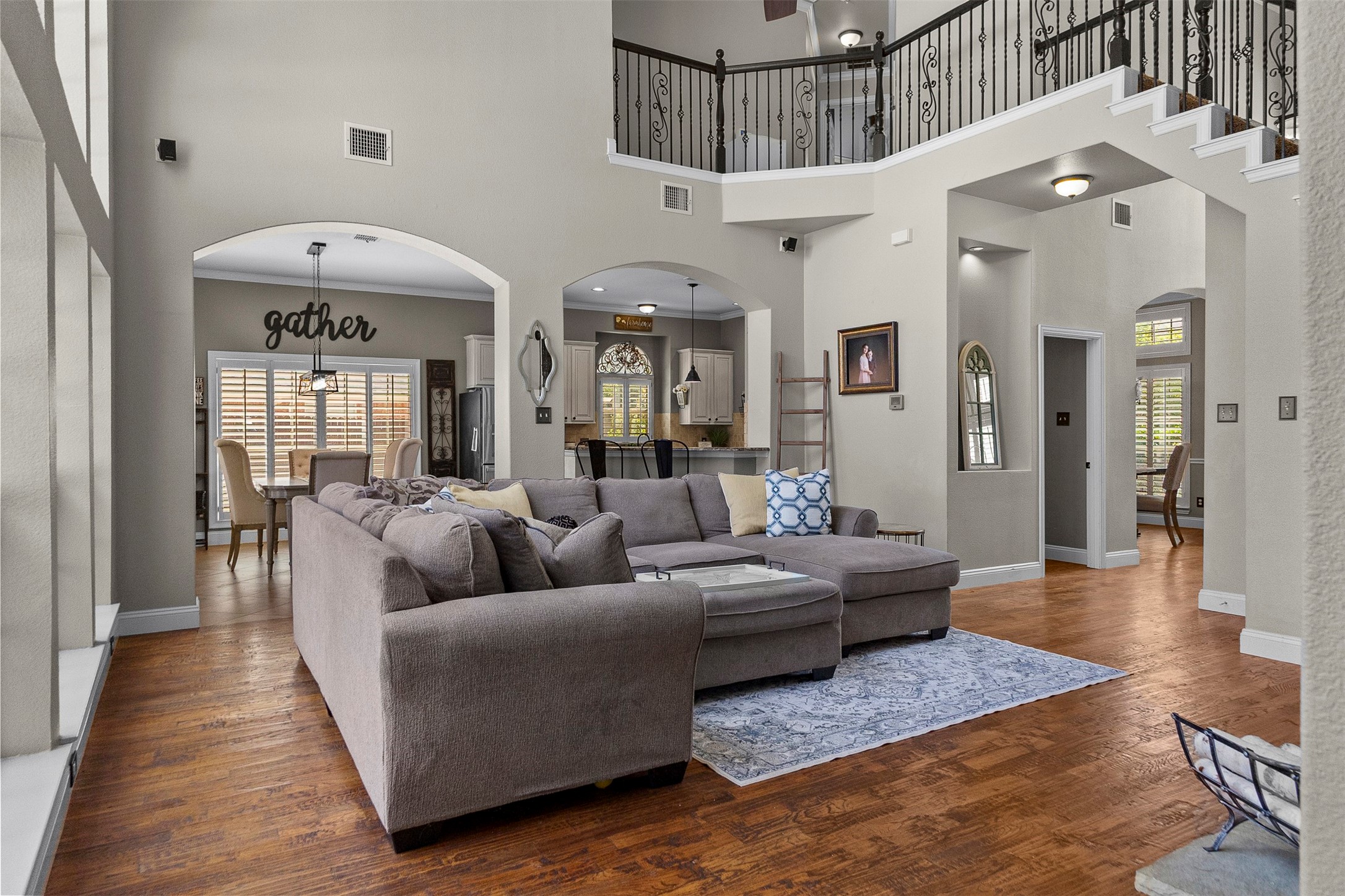 1709 Rosebriar Lane