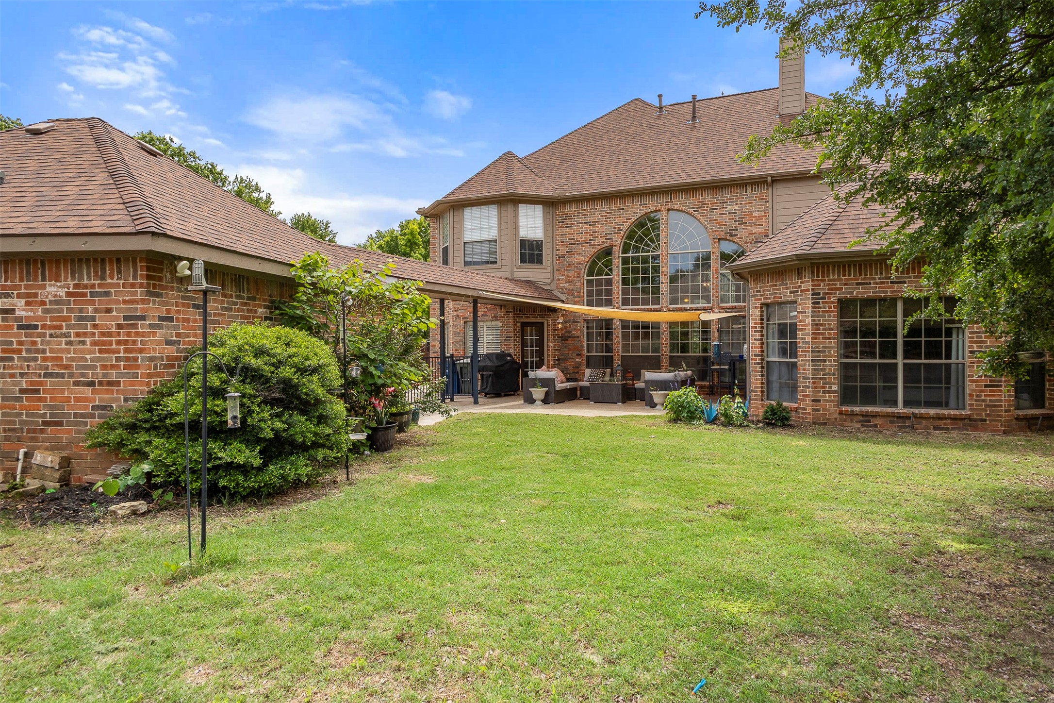 1709 Rosebriar Lane