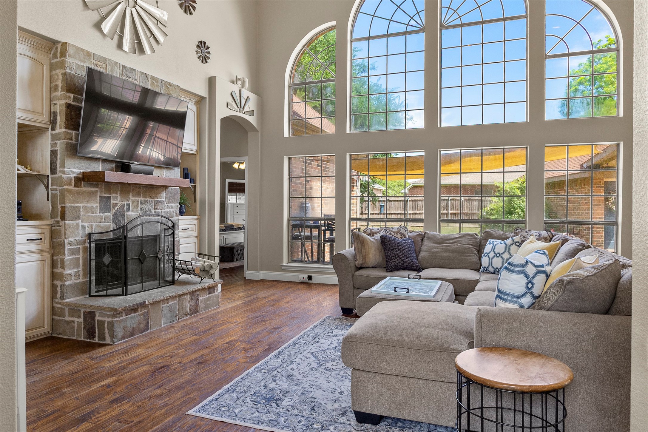 1709 Rosebriar Lane