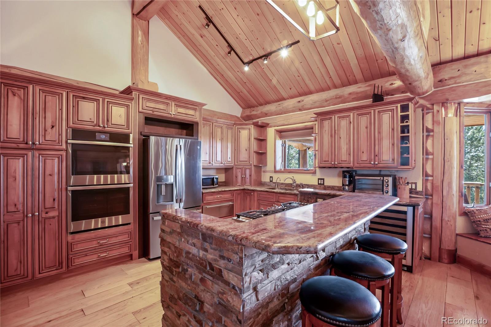 616 Summit Road
