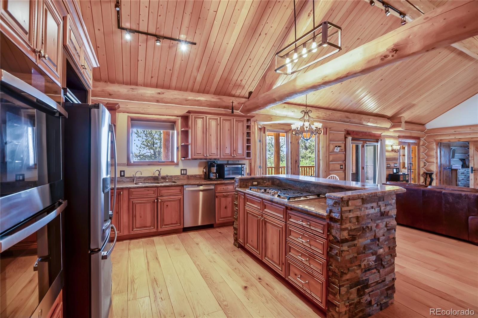 616 Summit Road