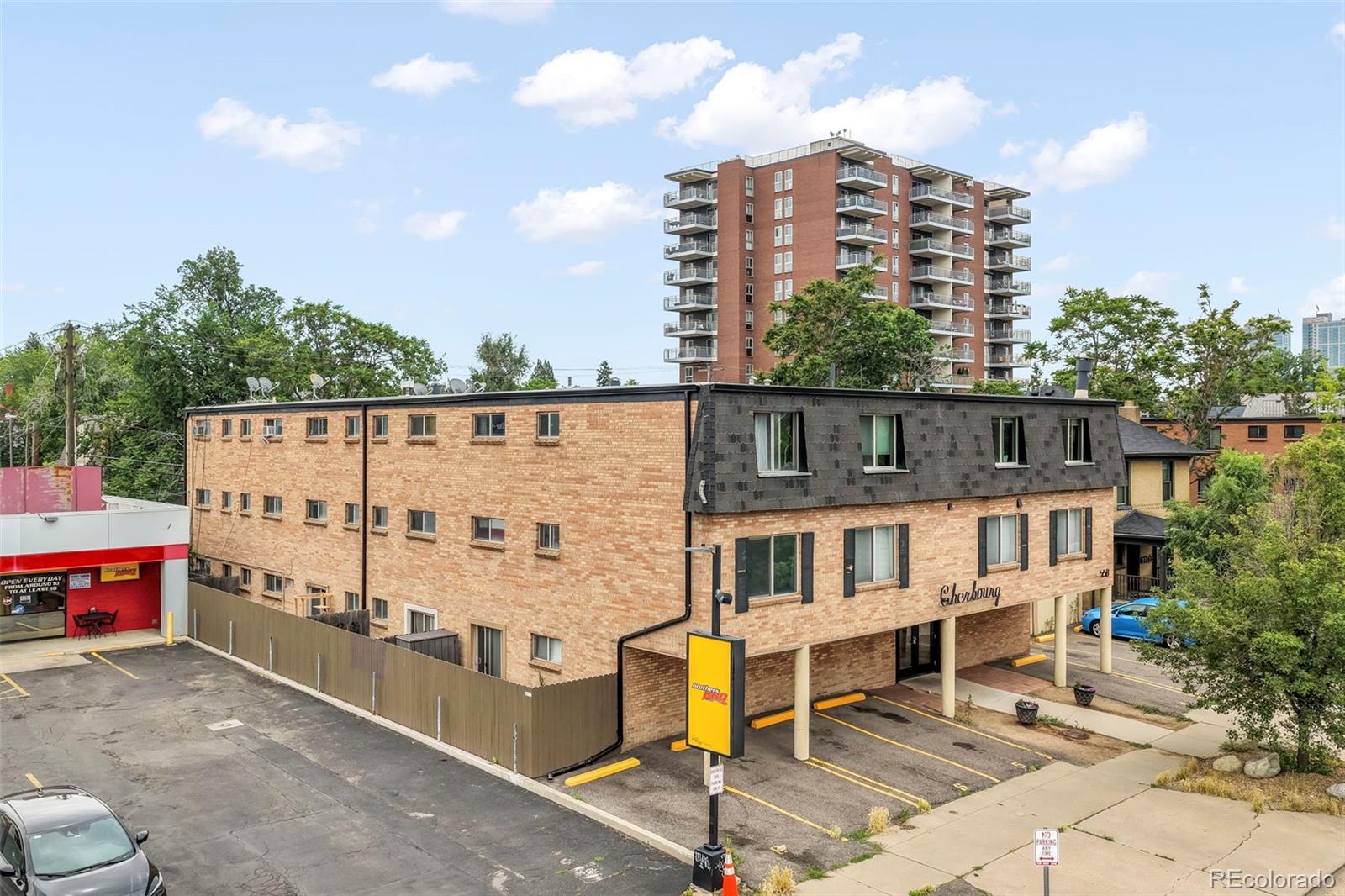 558 N Washington Street Unit: 203
