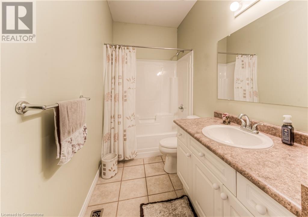 900 DOON VILLAGE Road Unit# 4