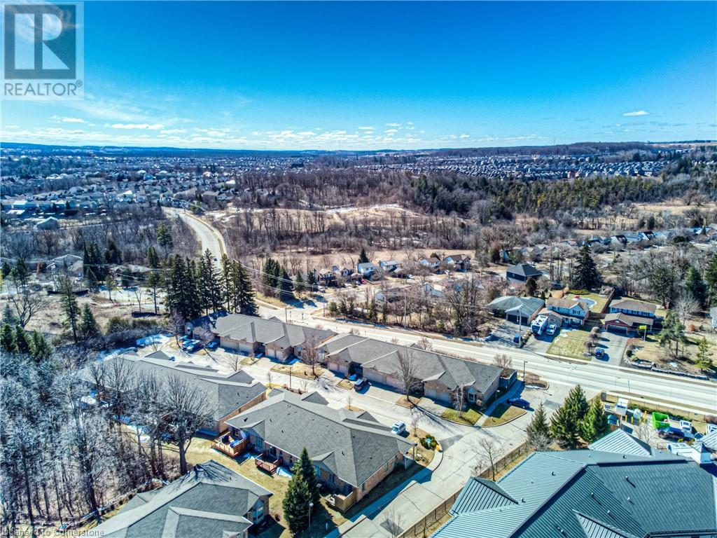 900 DOON VILLAGE Road Unit# 4