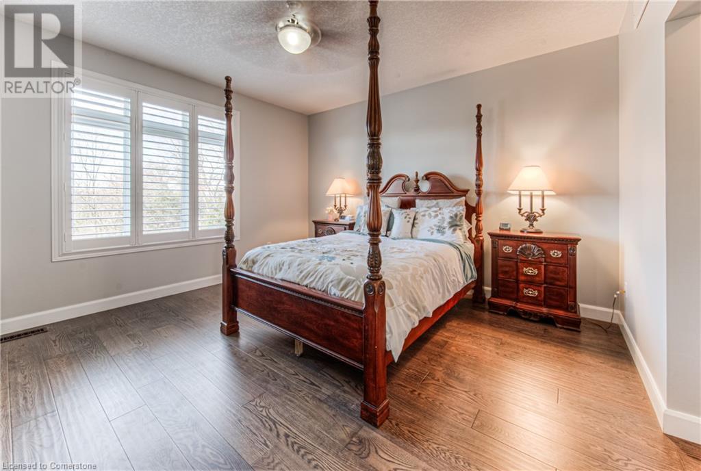 900 DOON VILLAGE Road Unit# 4