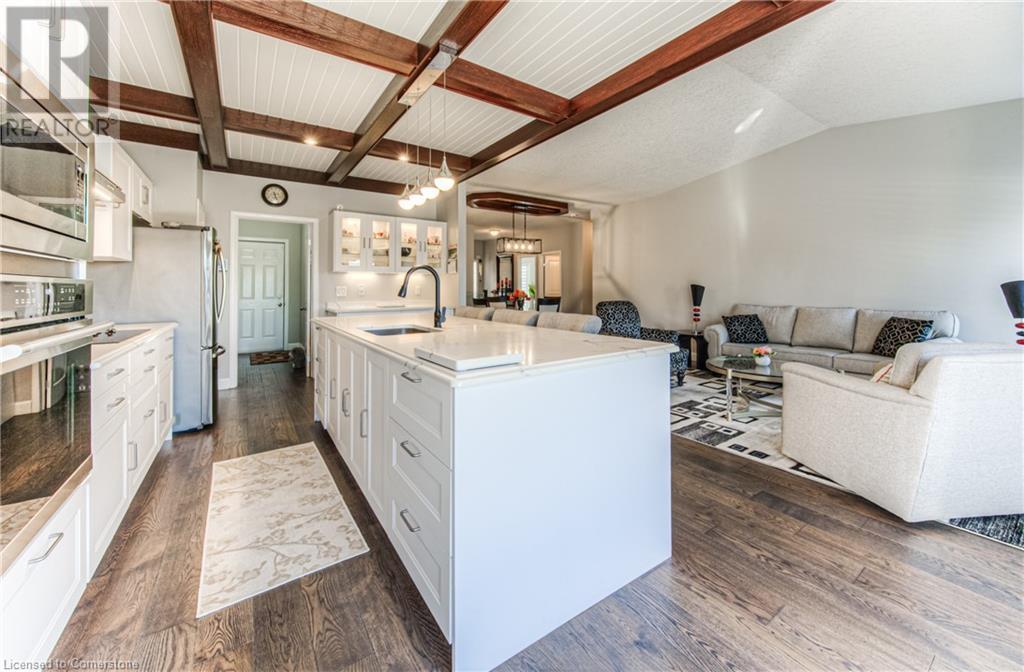 900 DOON VILLAGE Road Unit# 4