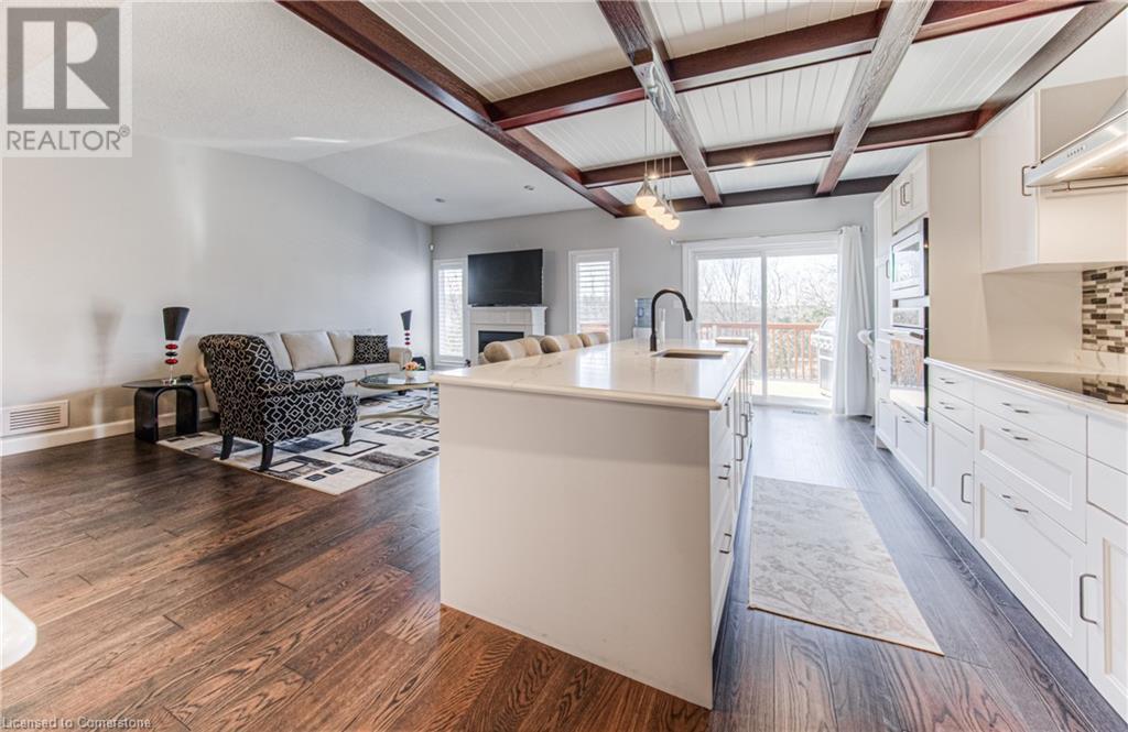 900 DOON VILLAGE Road Unit# 4