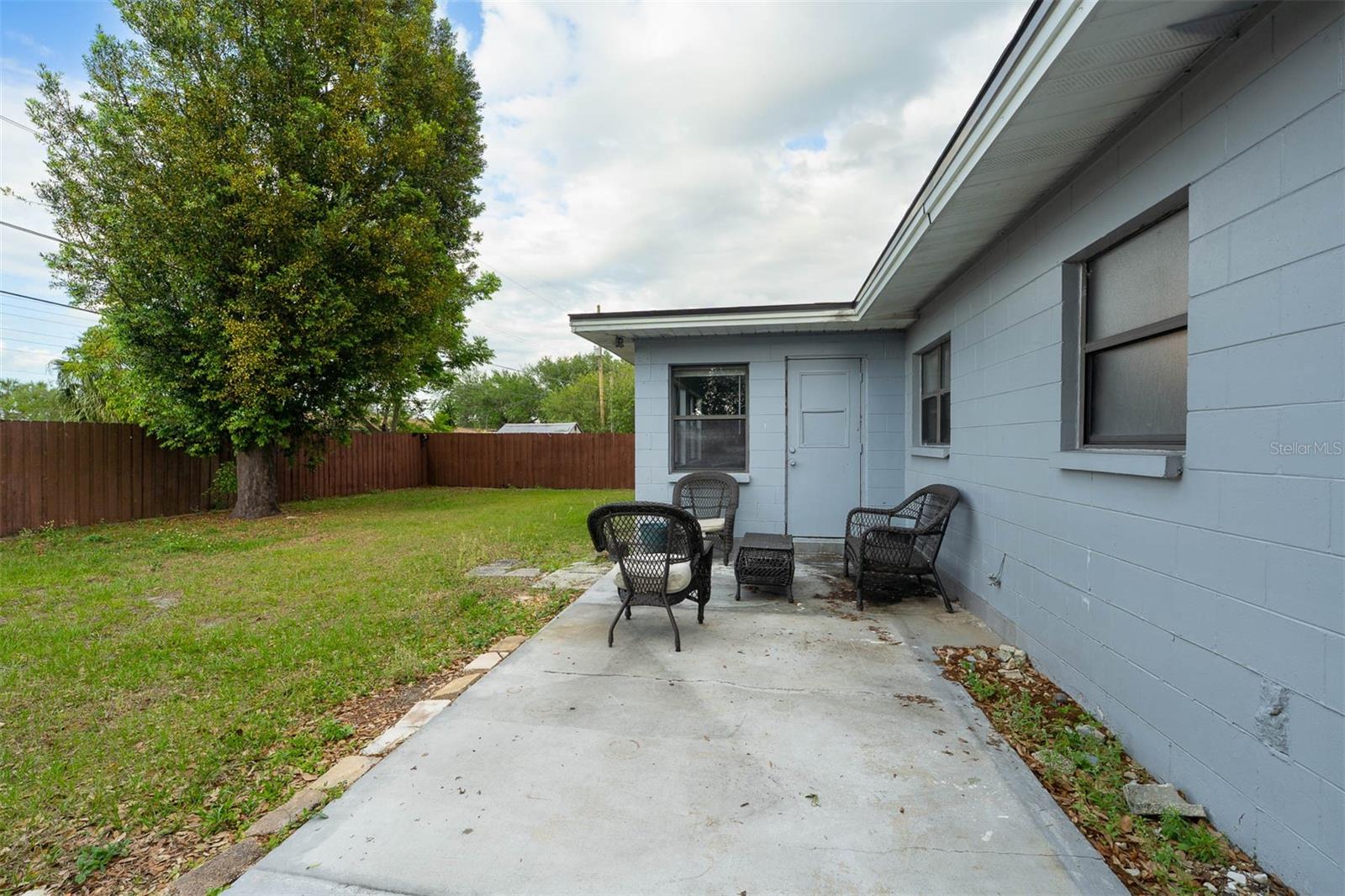 6431 GREYLYNNE ST