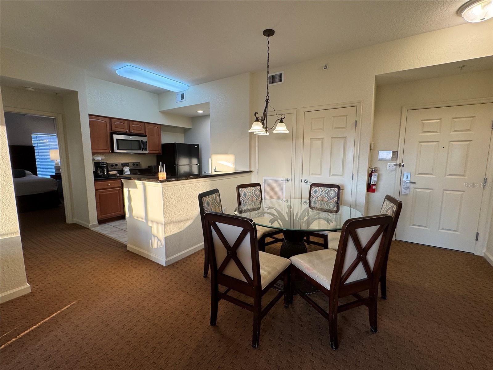 8101 RESORT VILLAGE DR #31502